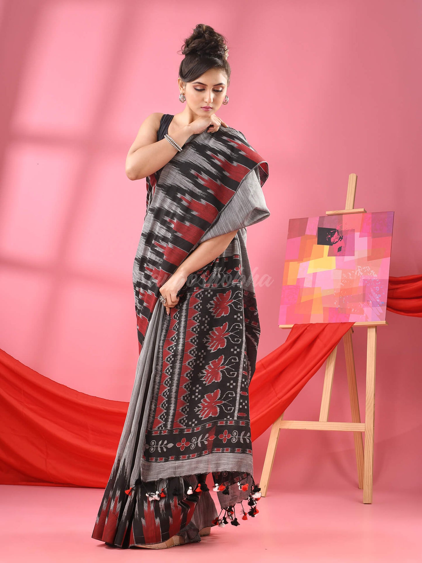 Silver Grey Cotton Blend Printed Handloom Saree