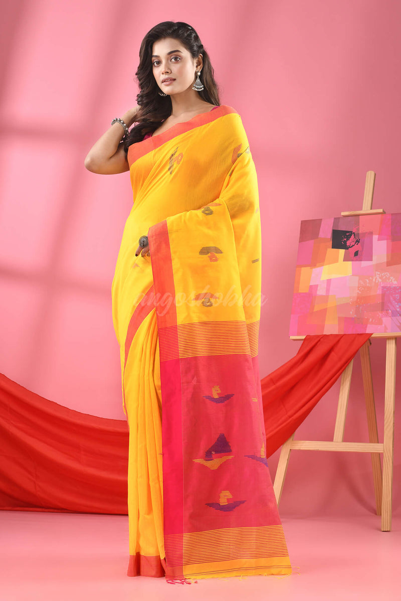 Light Yellow Cotton Blend Boat Motive Handloom Saree