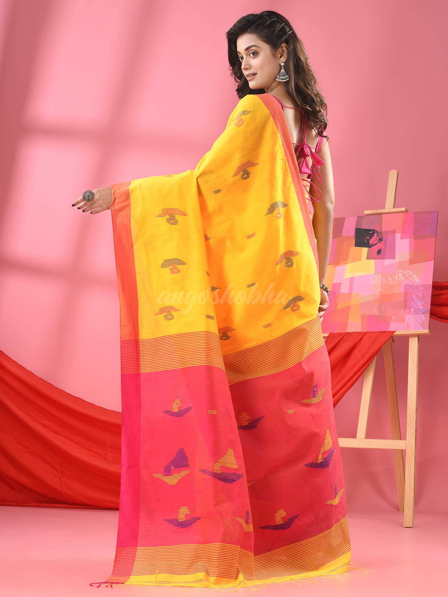Light Yellow Cotton Blend Boat Motive Handloom Saree