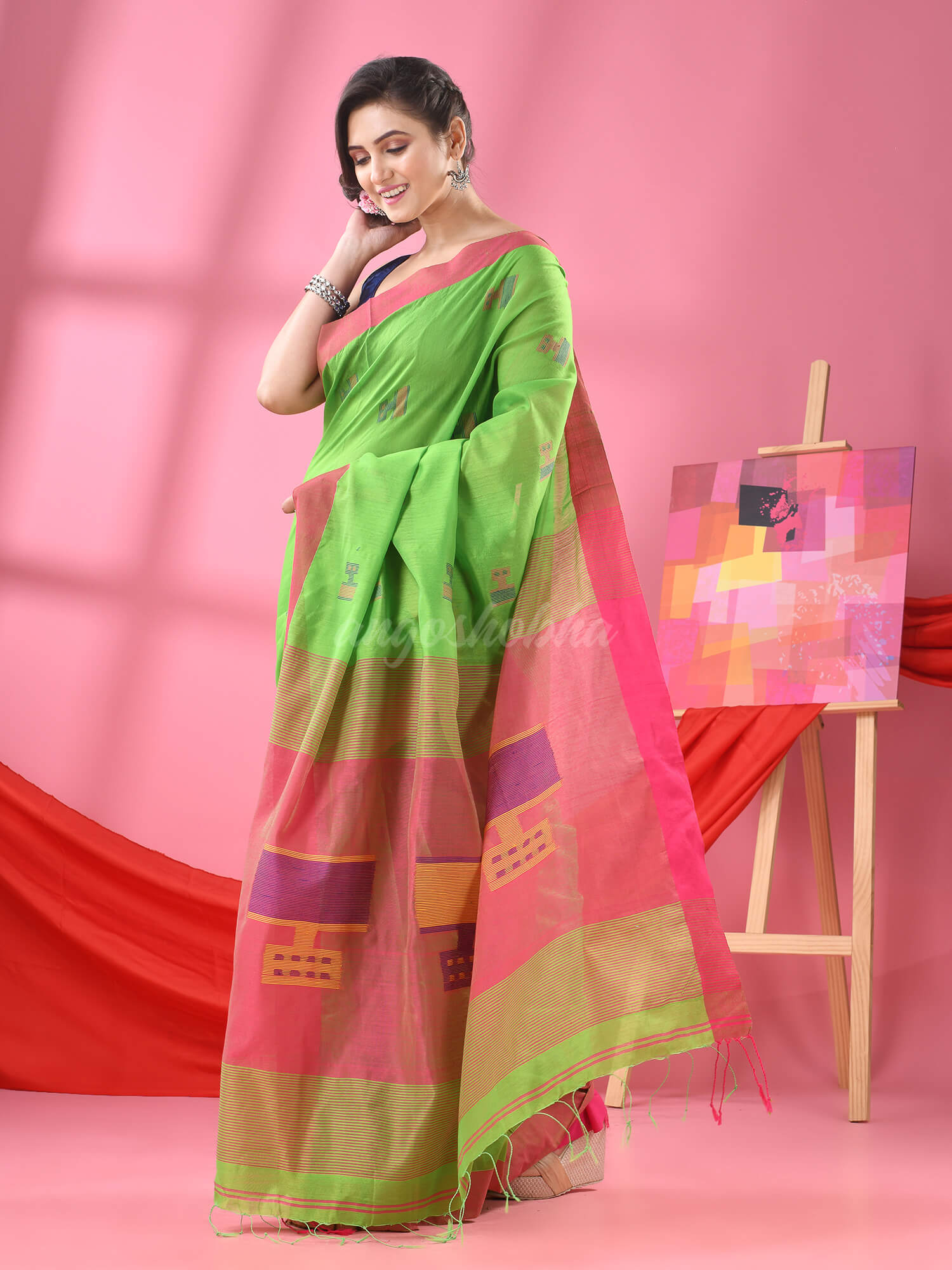 Green Cotton Blend All Body Laptop Motive Handloom Saree