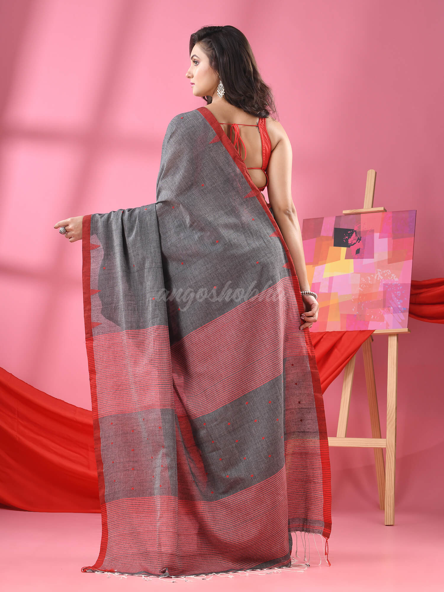 Grey Cotton All Body Plus Buti Handloom Saree