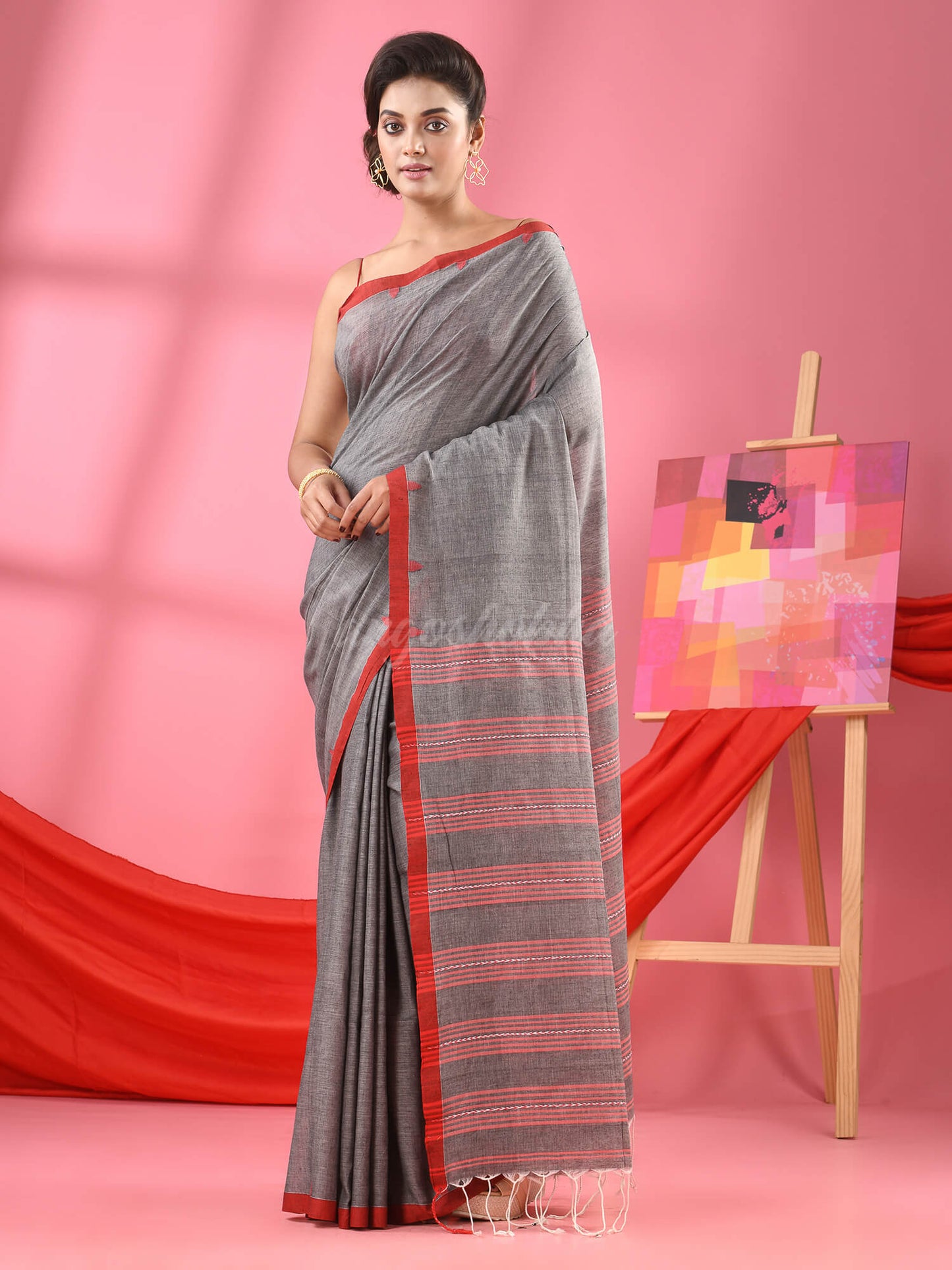 Grey Cotton All Body Buti Handloom Saree