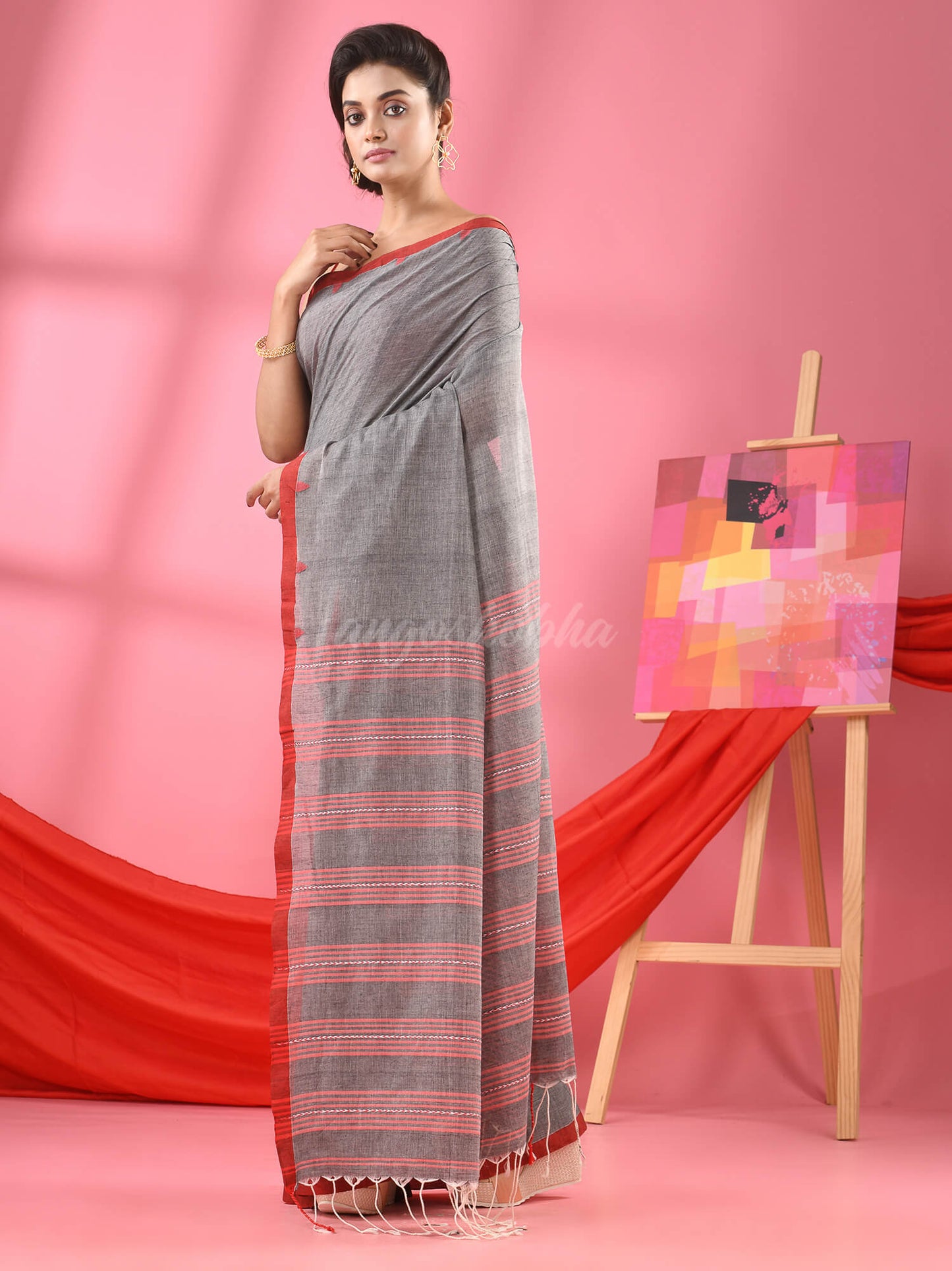 Grey Cotton All Body Buti Handloom Saree