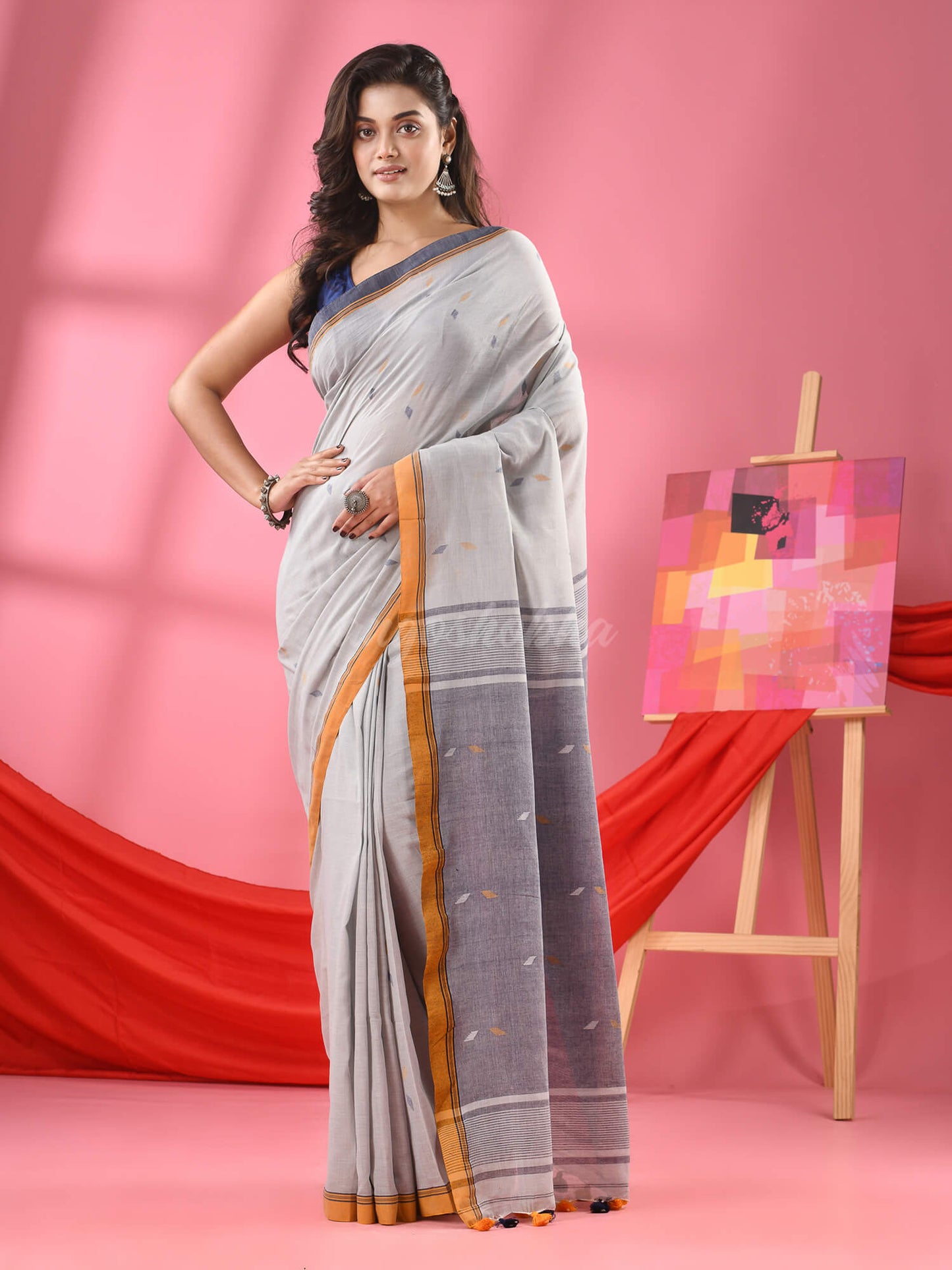 Ash Grey Cotton All Body Buti Handloom Saree