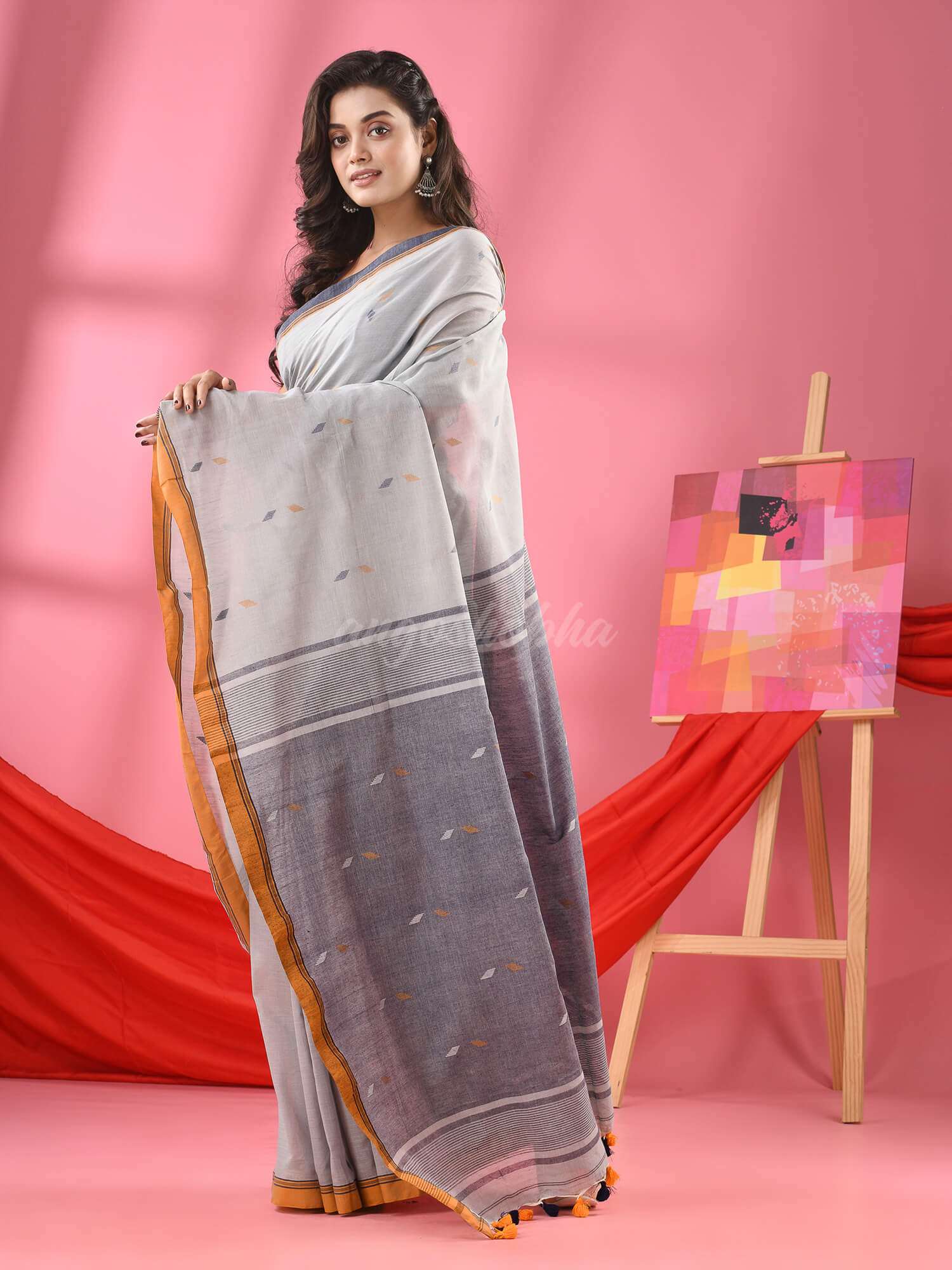 Ash Grey Cotton All Body Buti Handloom Saree