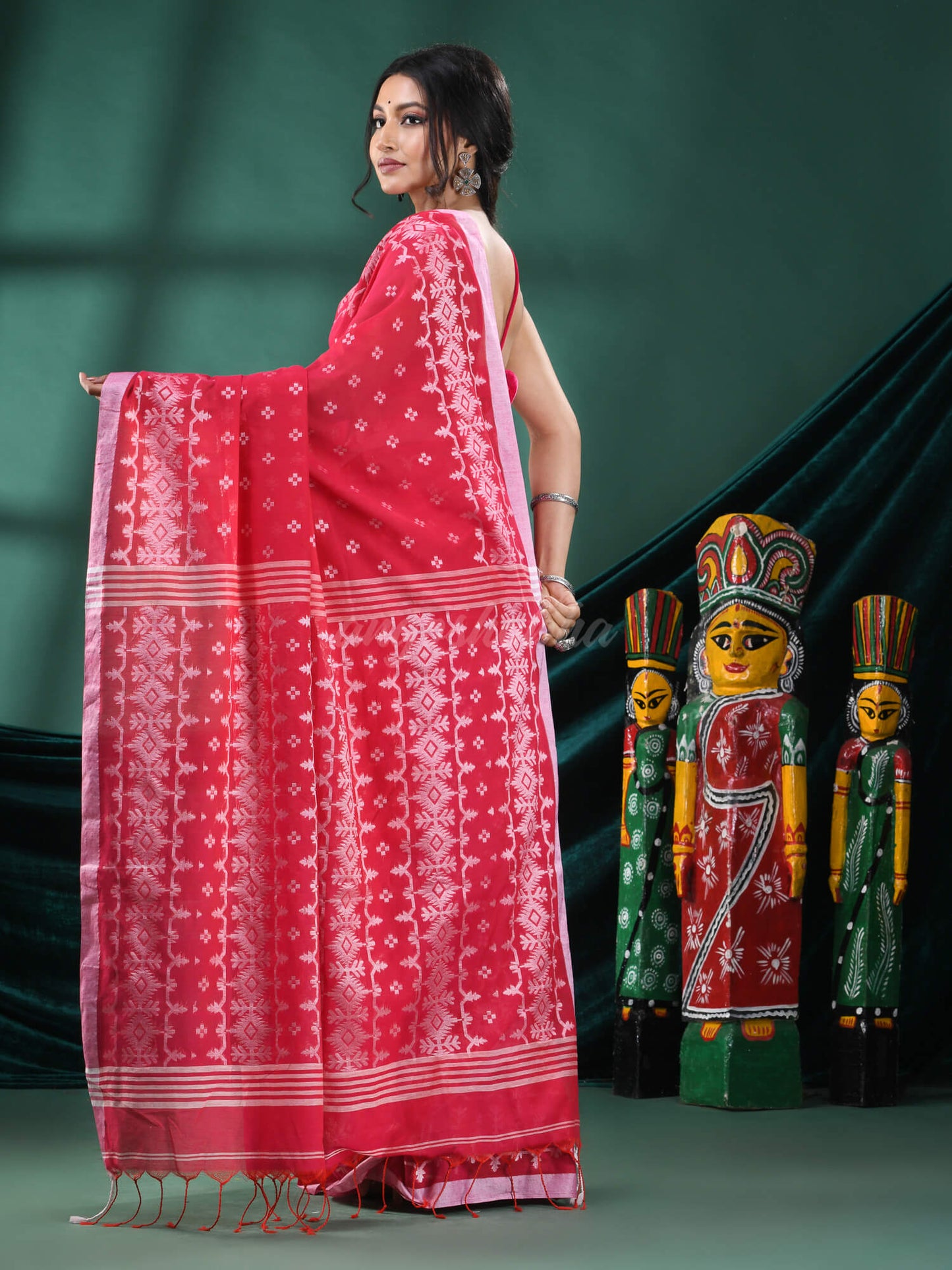 Pink Cotton Blend Handloom Saree