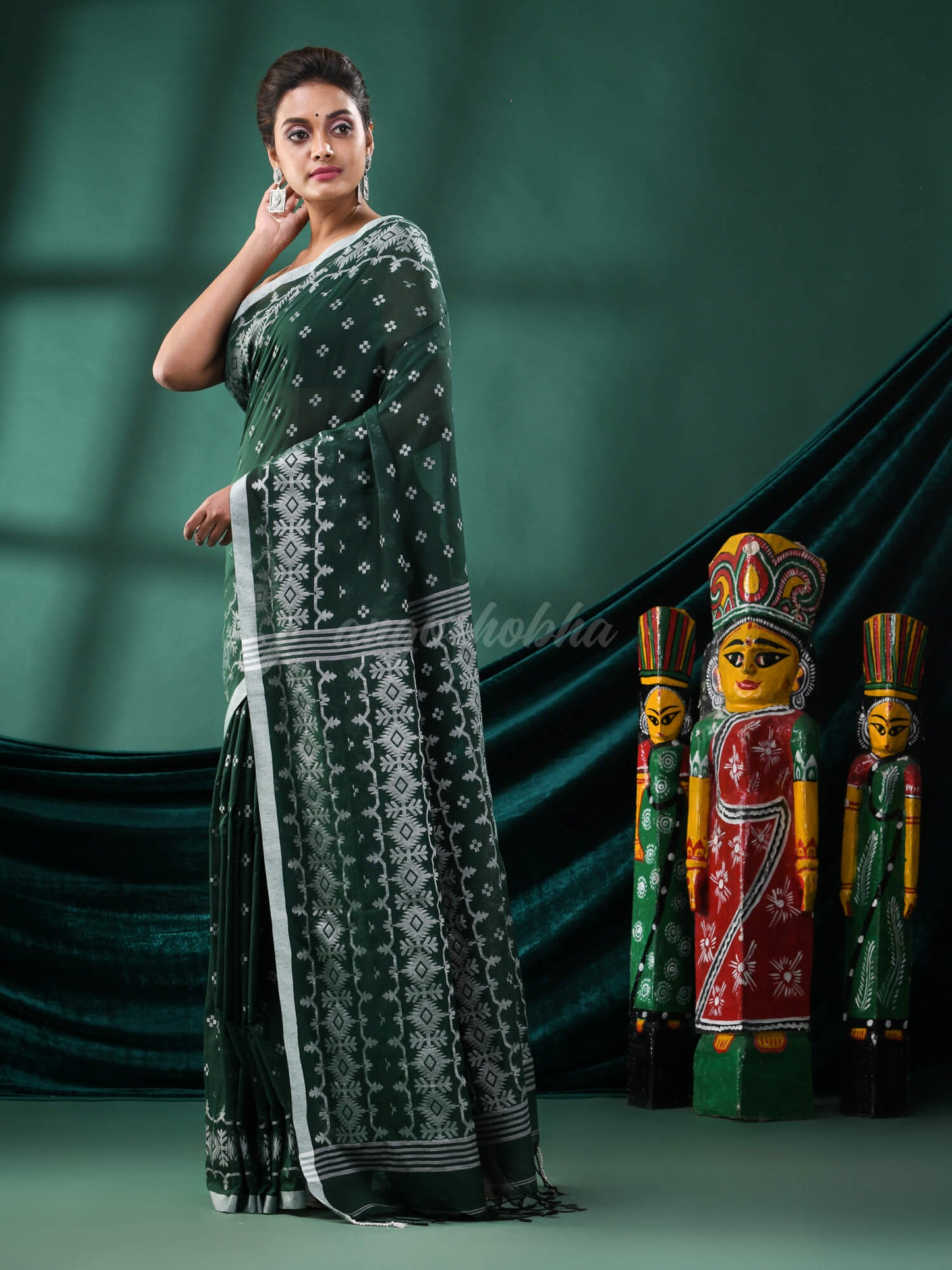 Bottle Green Cotton Blend Handloom Saree