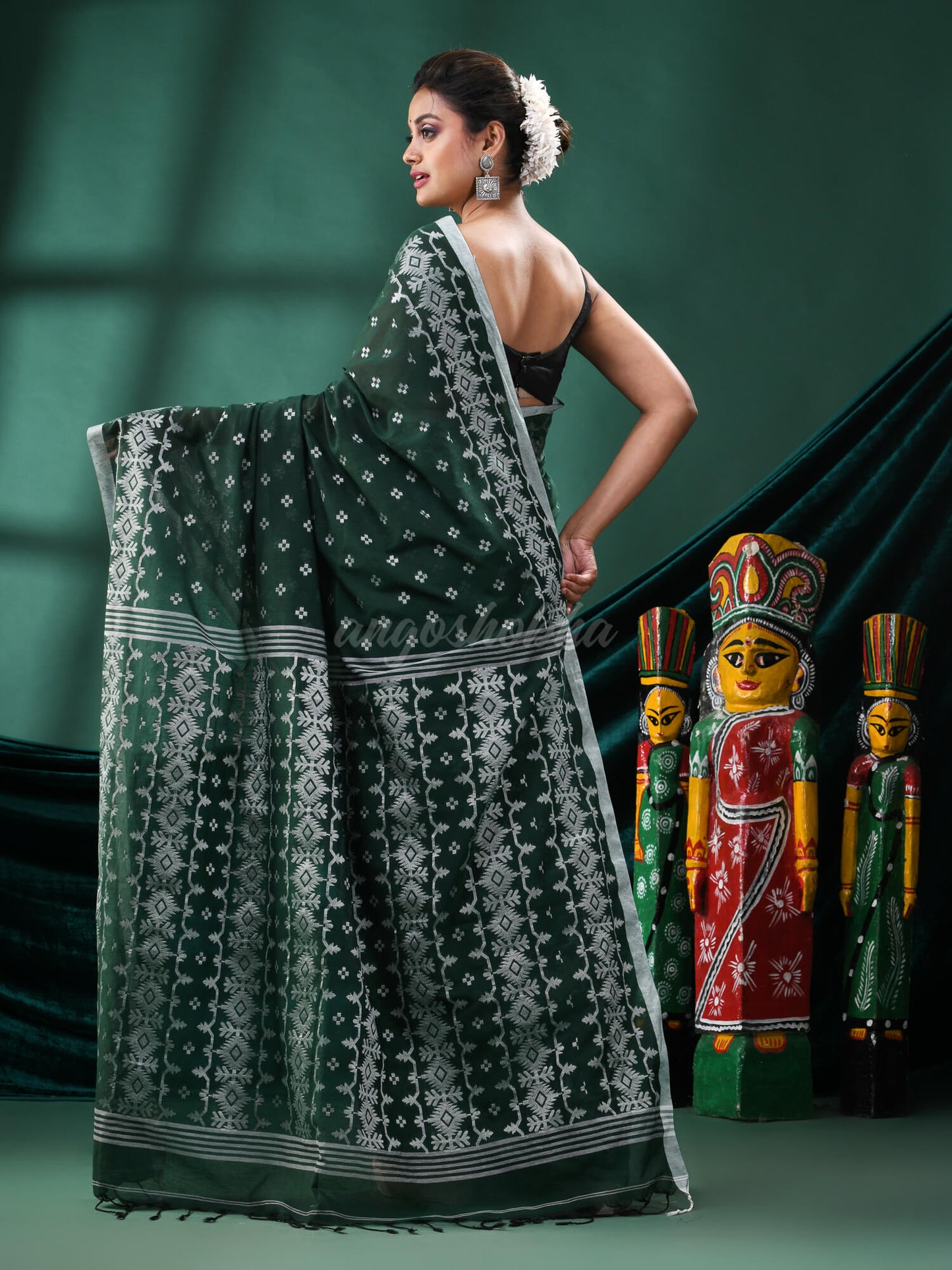 Bottle Green Cotton Blend Handloom Saree