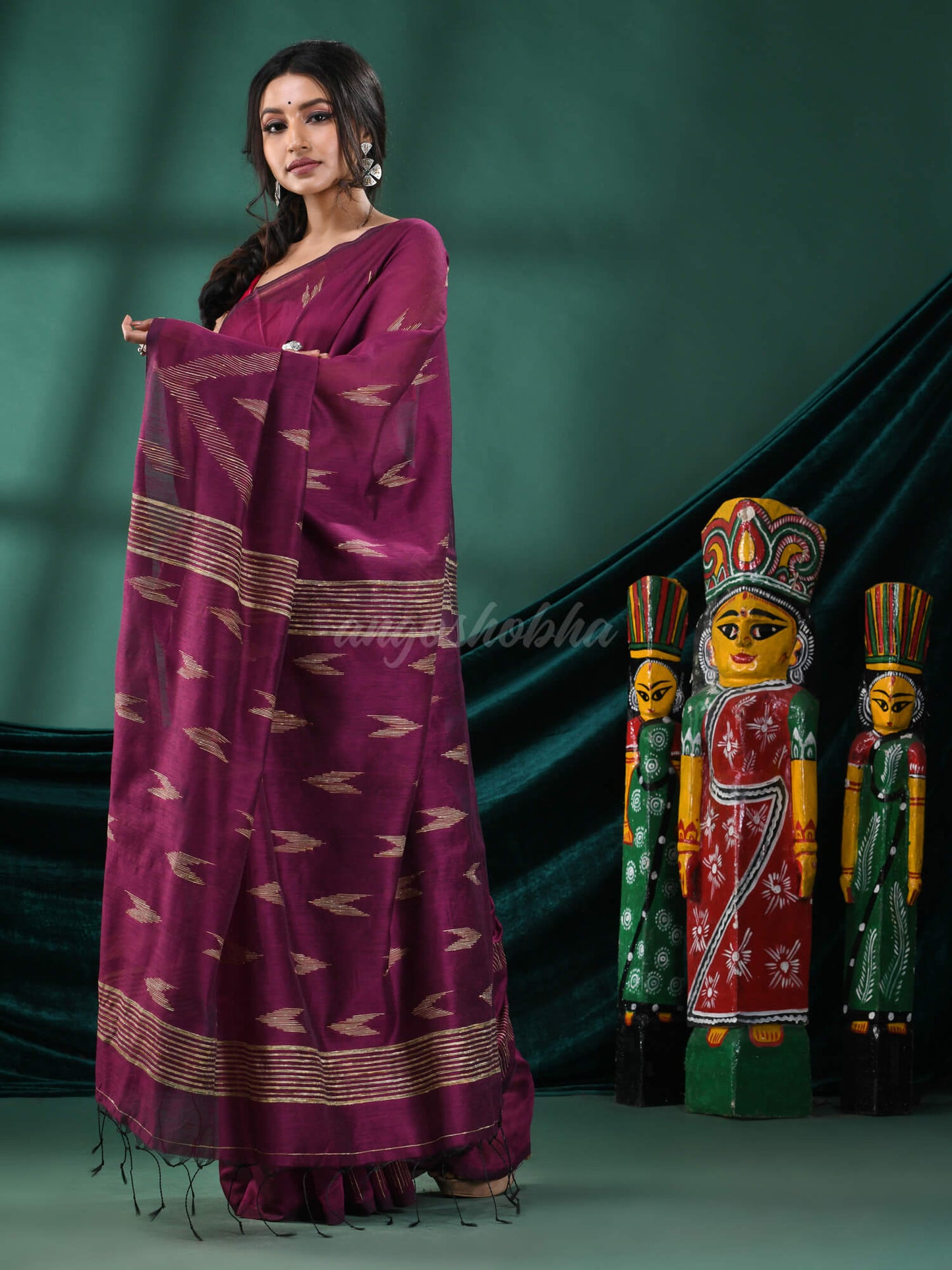 Magenta Cotton Blend Handloom Saree