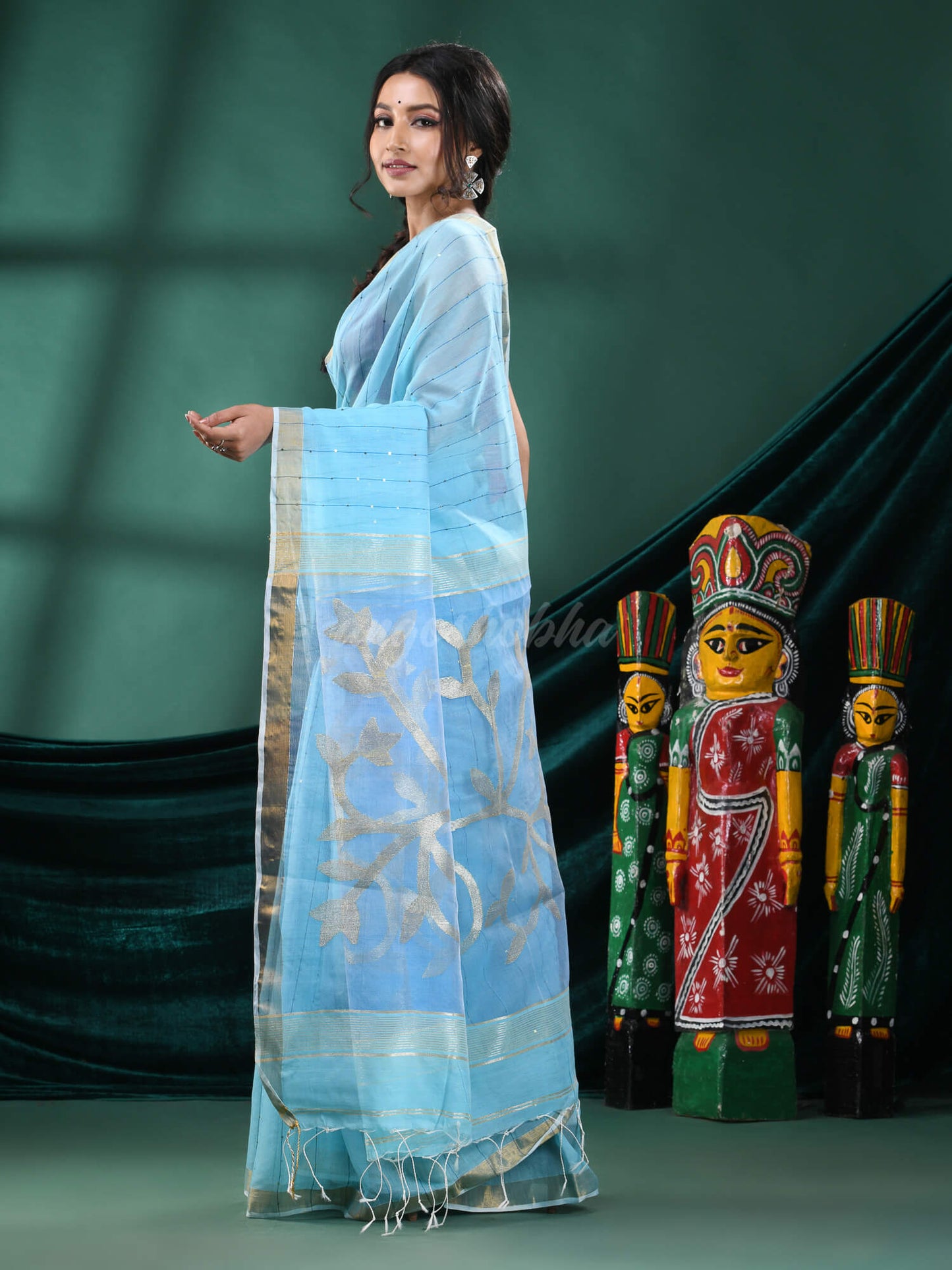 Sky Blue Cotton Blend Handloom Saree