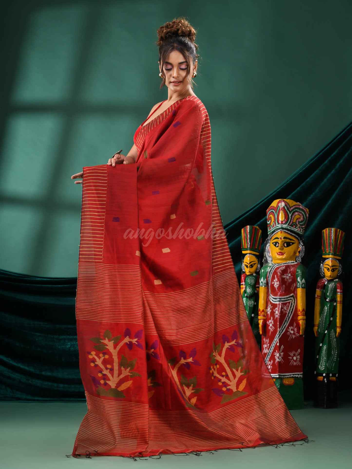 Red Cotton Blend Handloom Saree