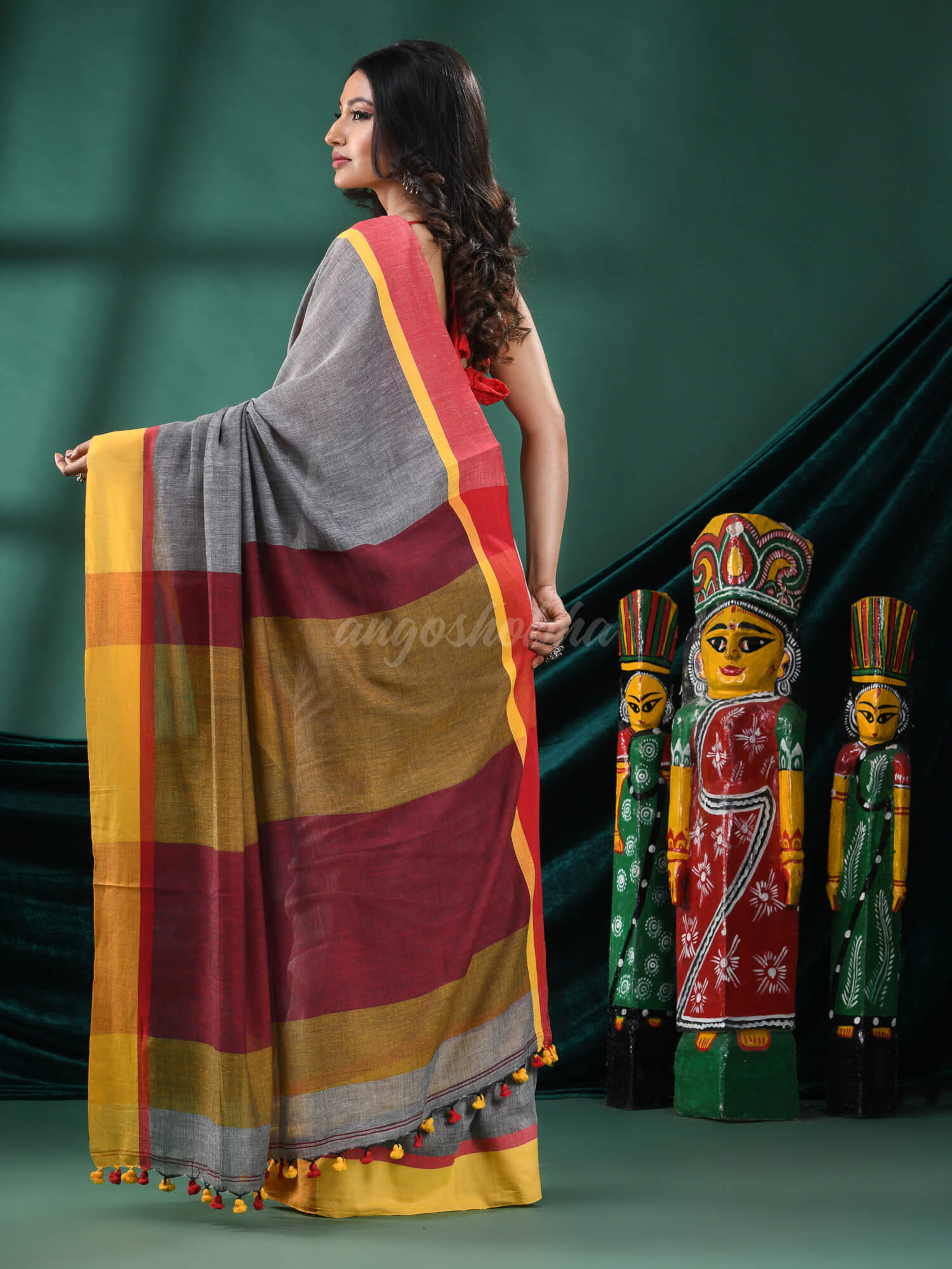 beautiful Grey Cotton Handloom Saree