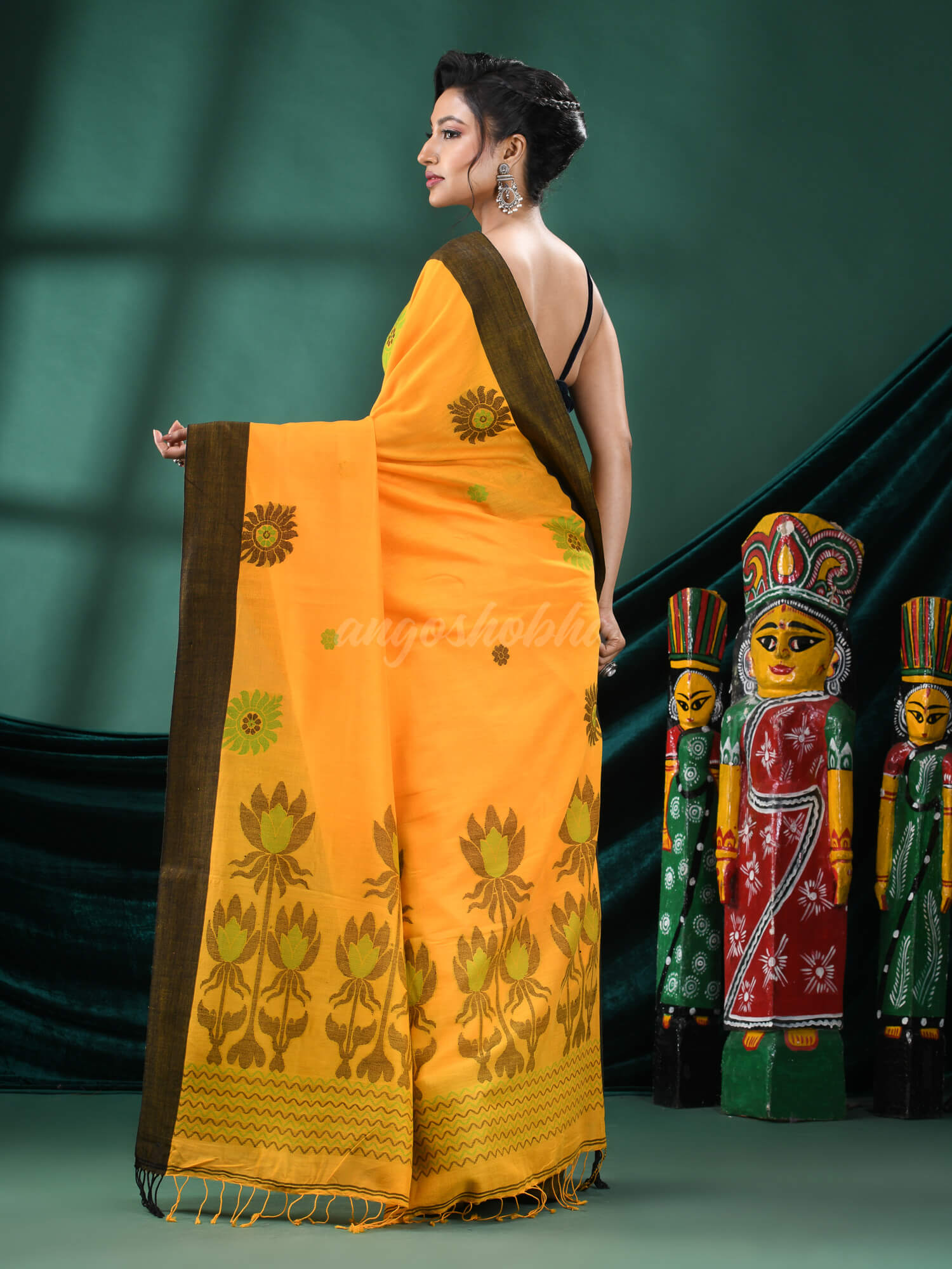 Yellow Cotton Handloom Saree online