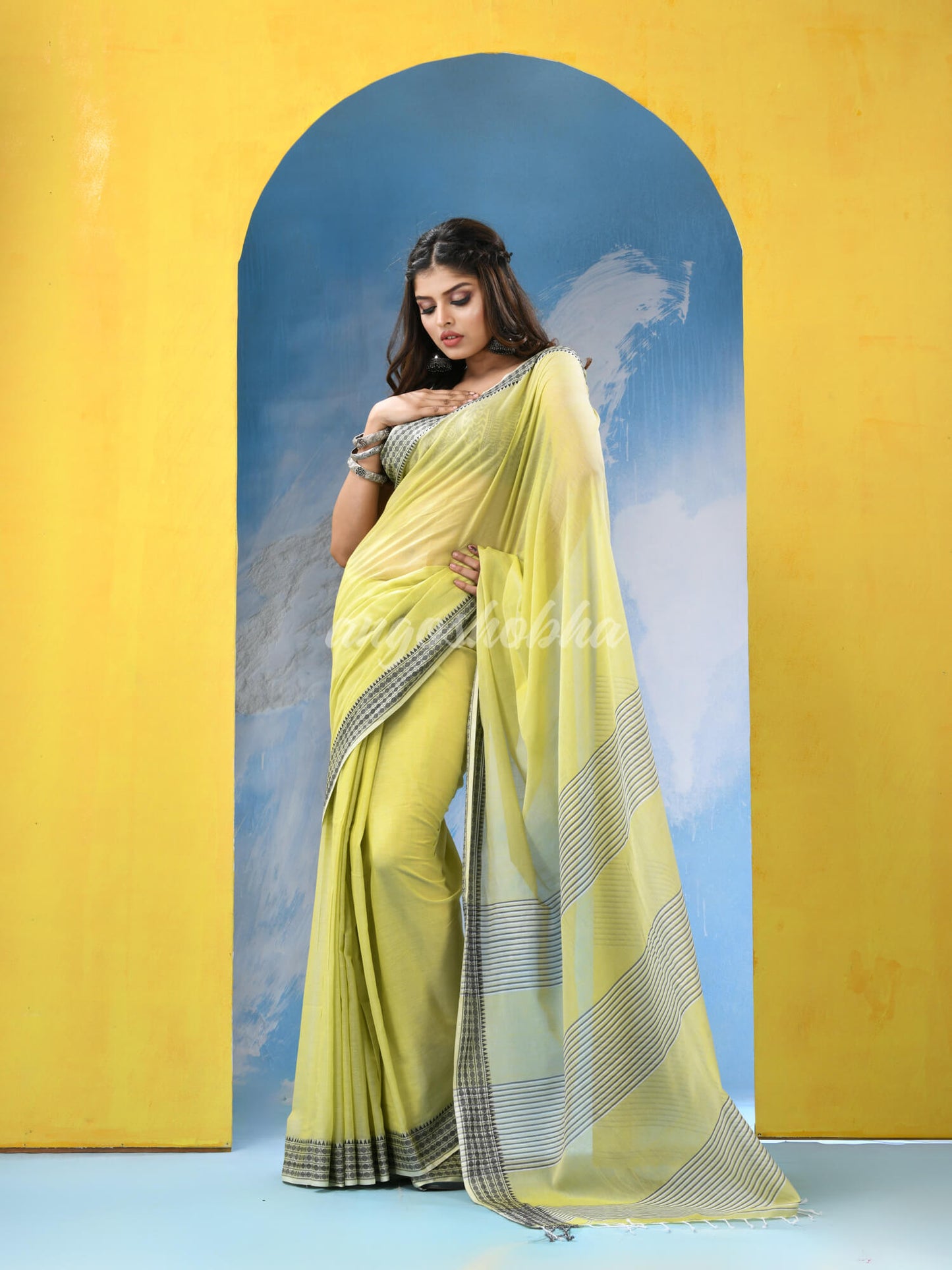 Light Khaki Yellow Cotton Pallu Stripe Handloom Saree