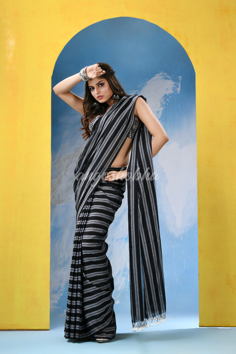 Grey Black Check Cotton Handloom Saree