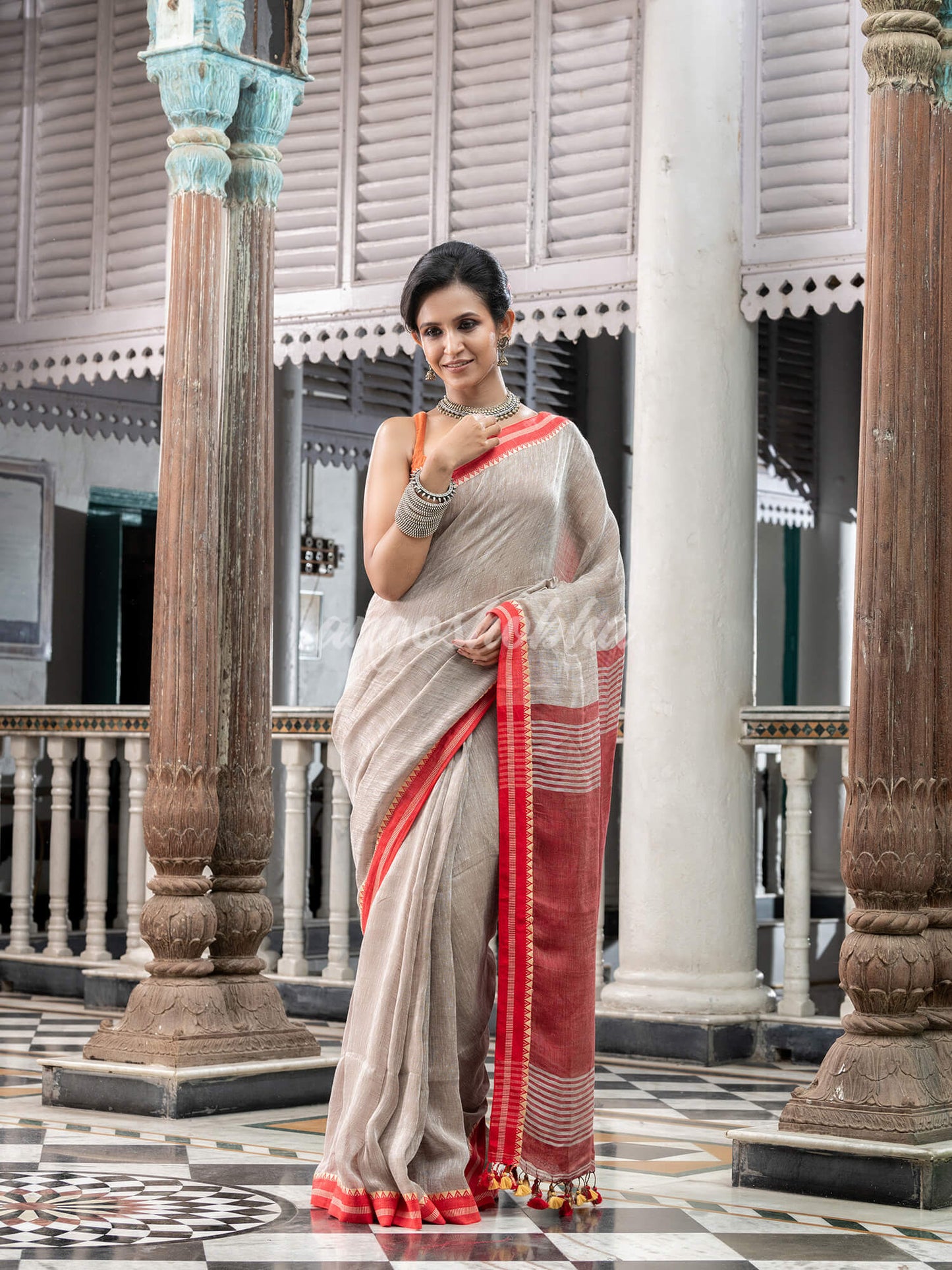 Off White Linen Handloom Saree for women