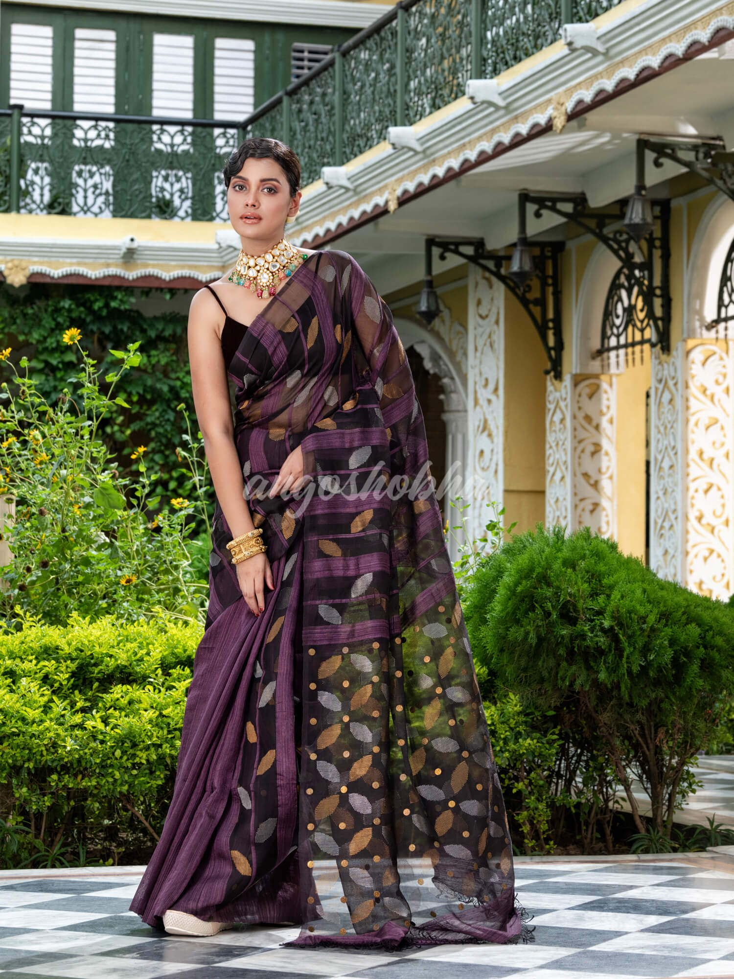 Chocolate pure Matka Silk Handloom Saree online
