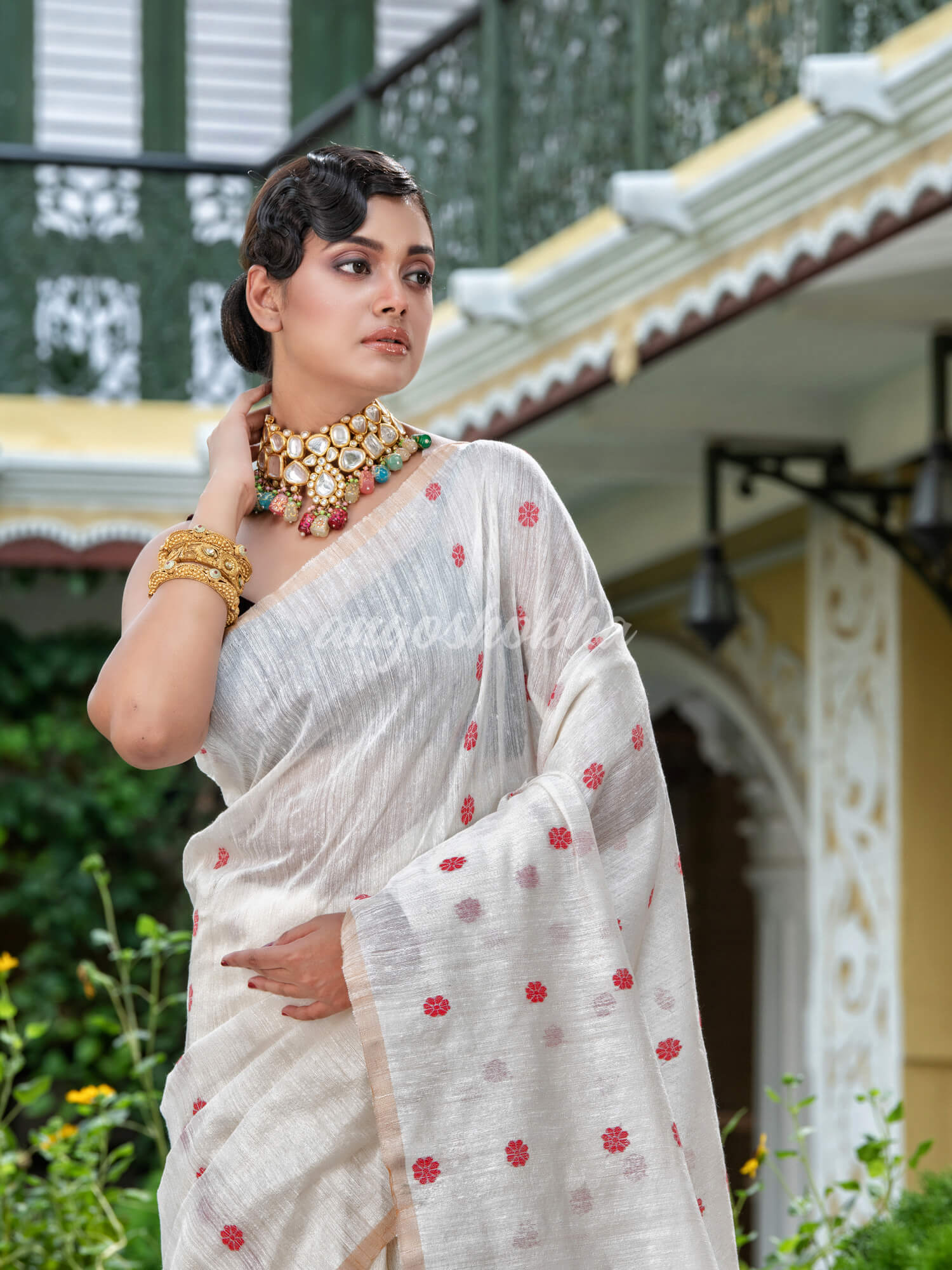 White Matka Silk Handloom Saree