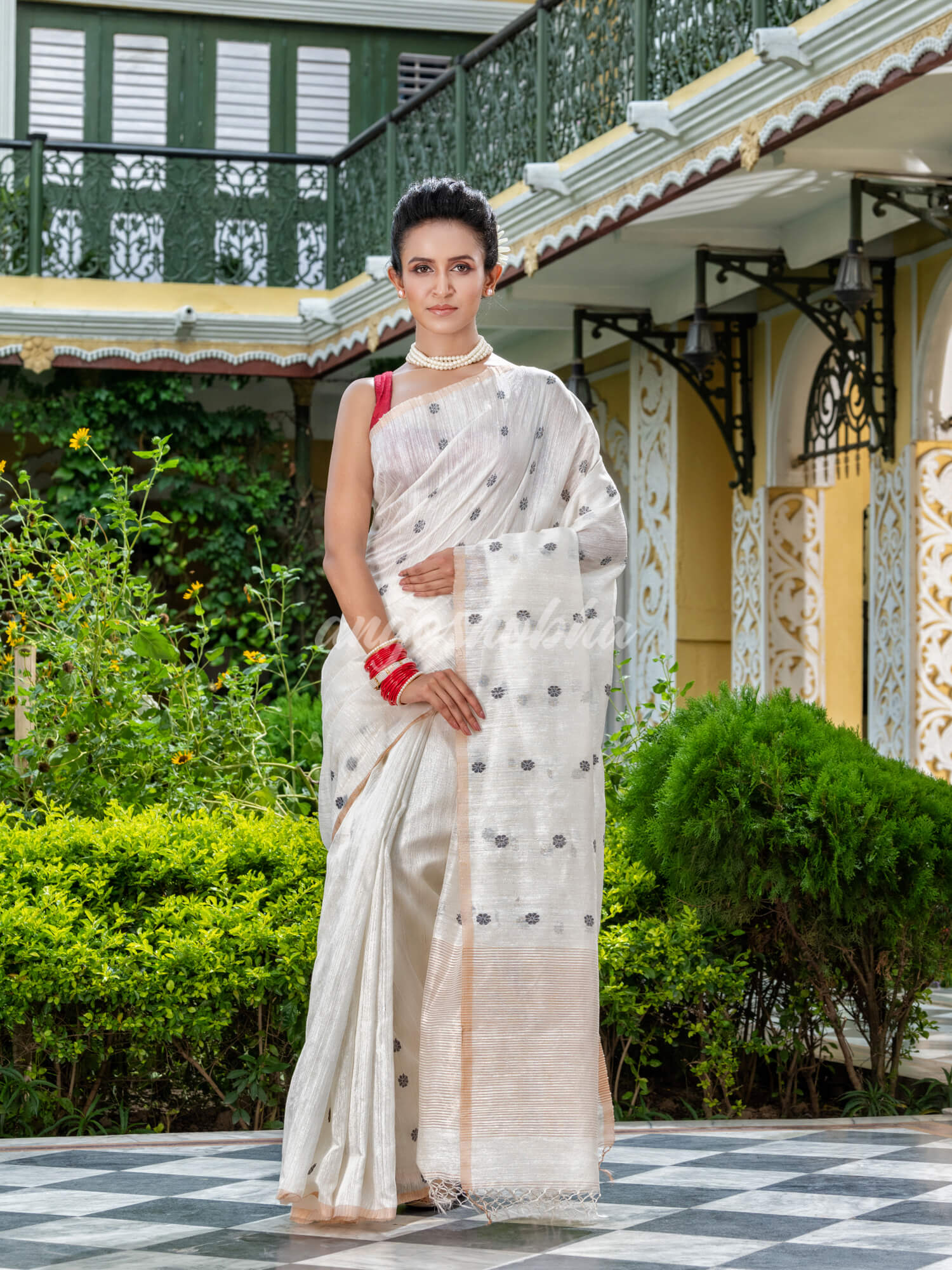 White Matka Silk Handloom Saree
