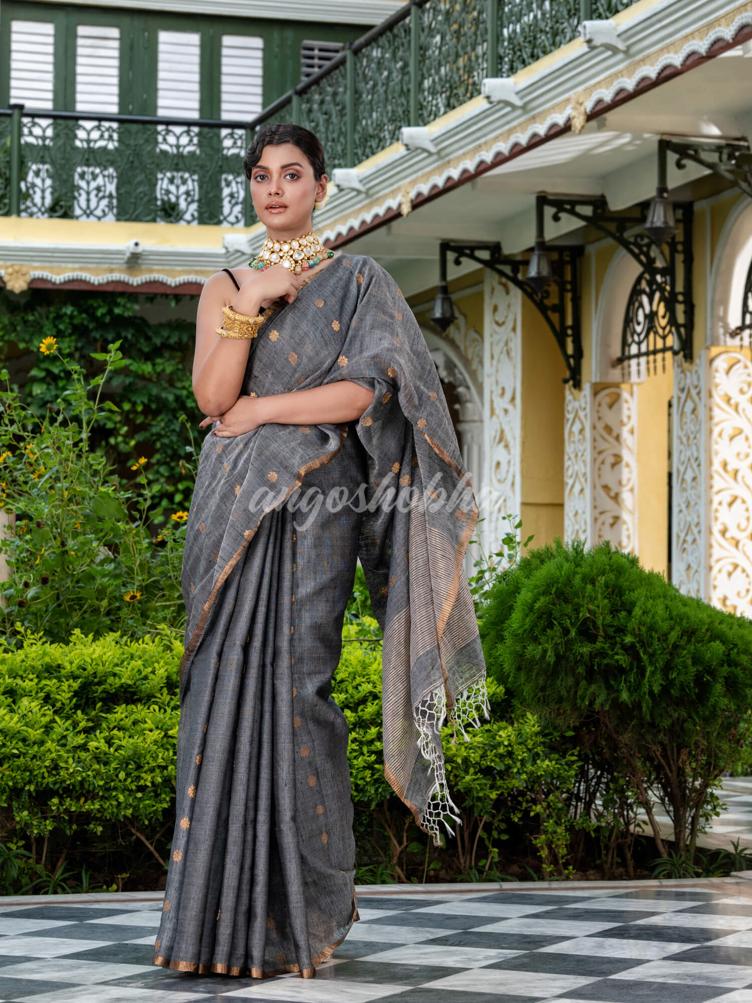 Grey Matka Silk Handloom Saree