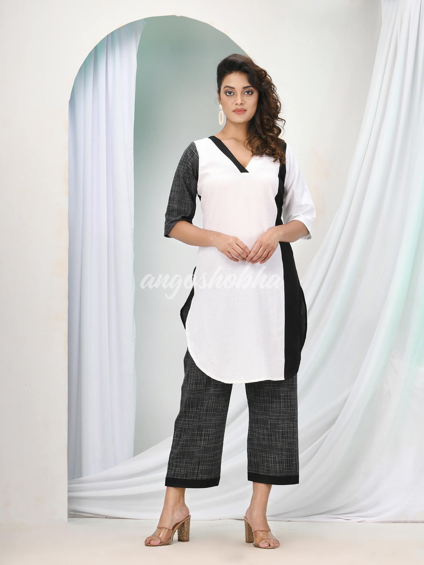 White Cotton Bengal Handwoven Kurta Set