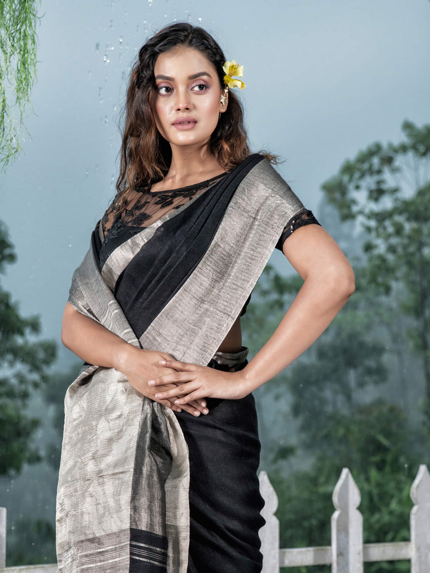 BlackTraditional Handloom Linen Saree