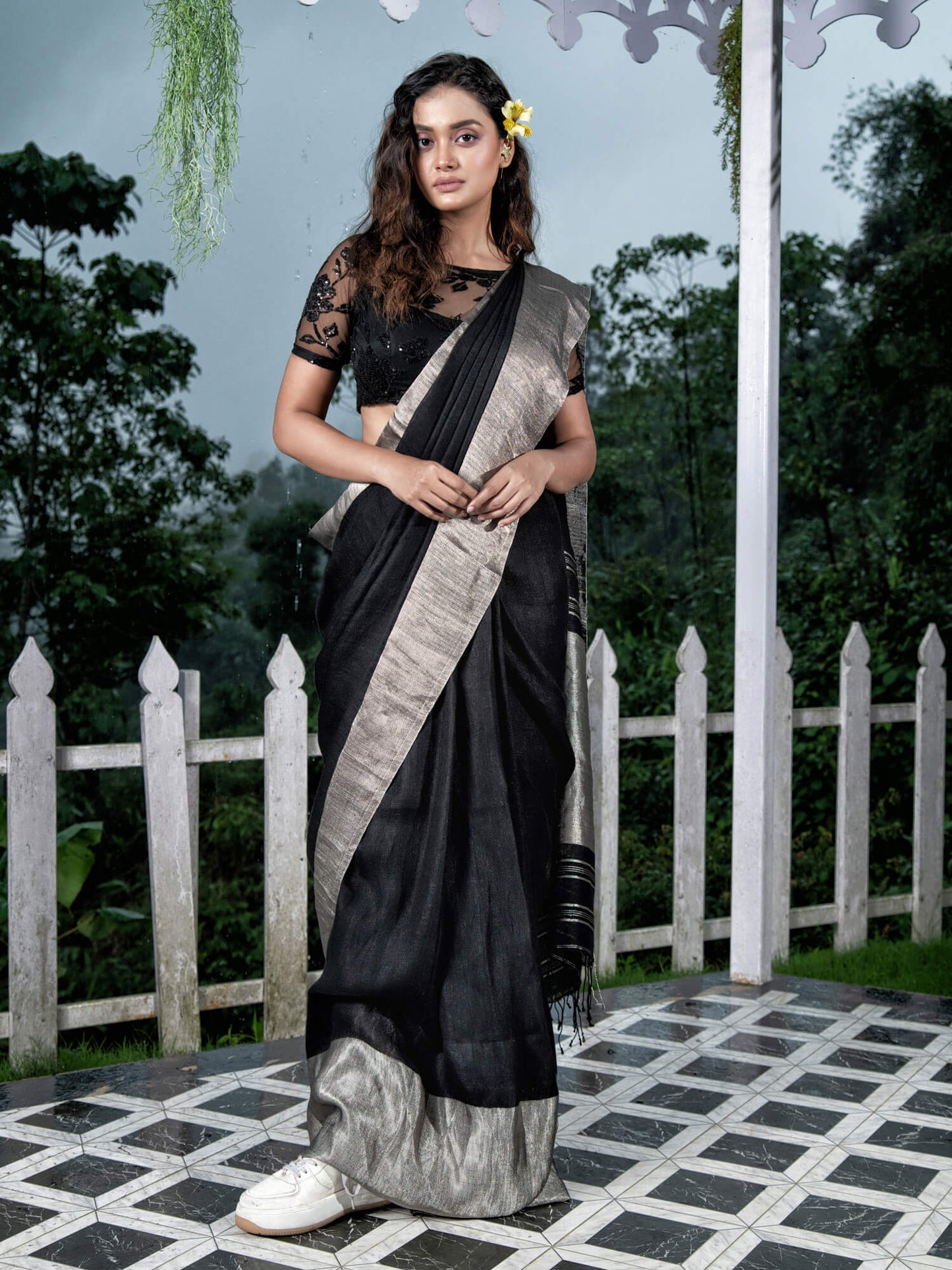 BlackTraditional Handloom Linen Saree