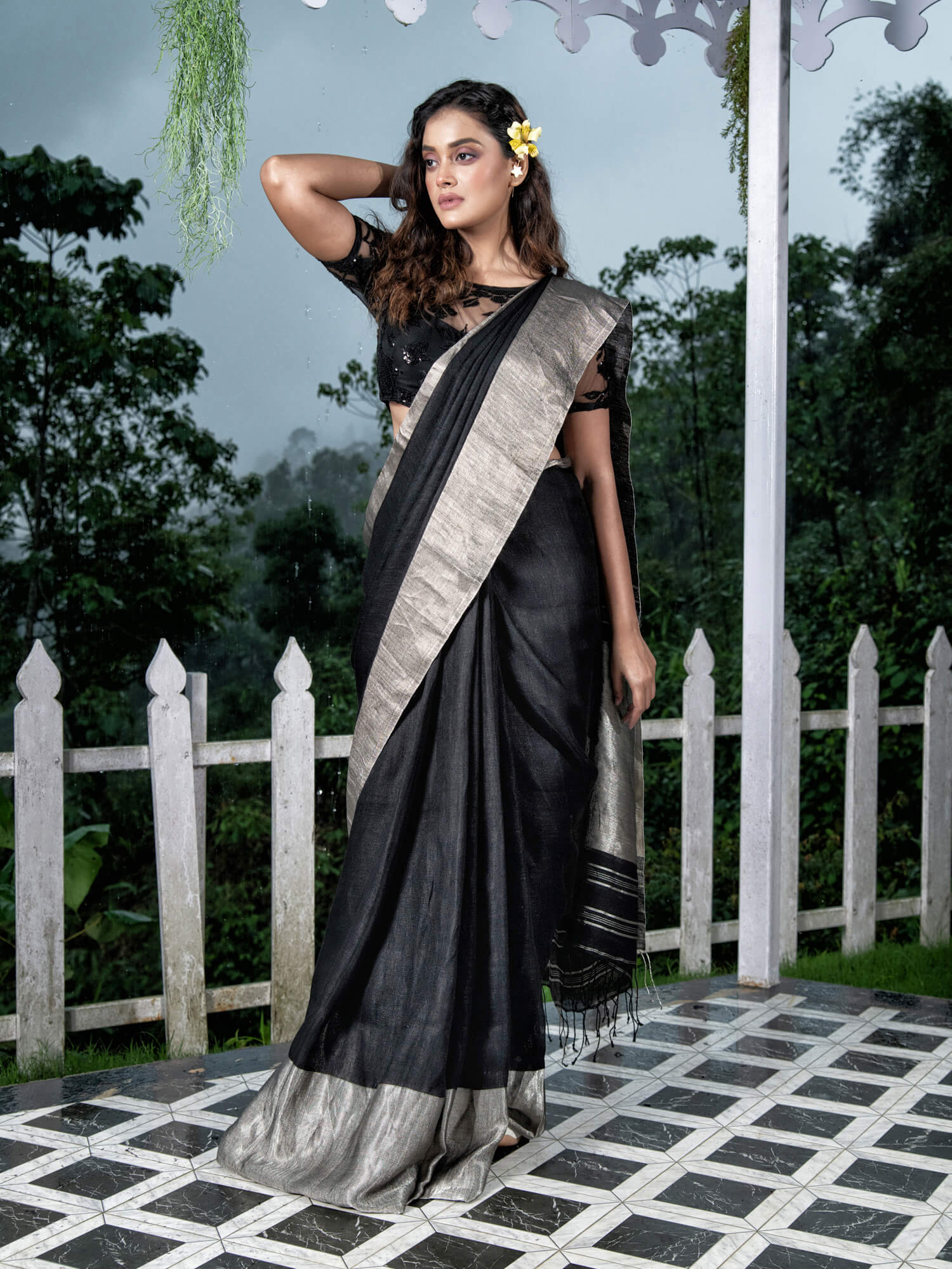 BlackTraditional Handloom Linen Saree