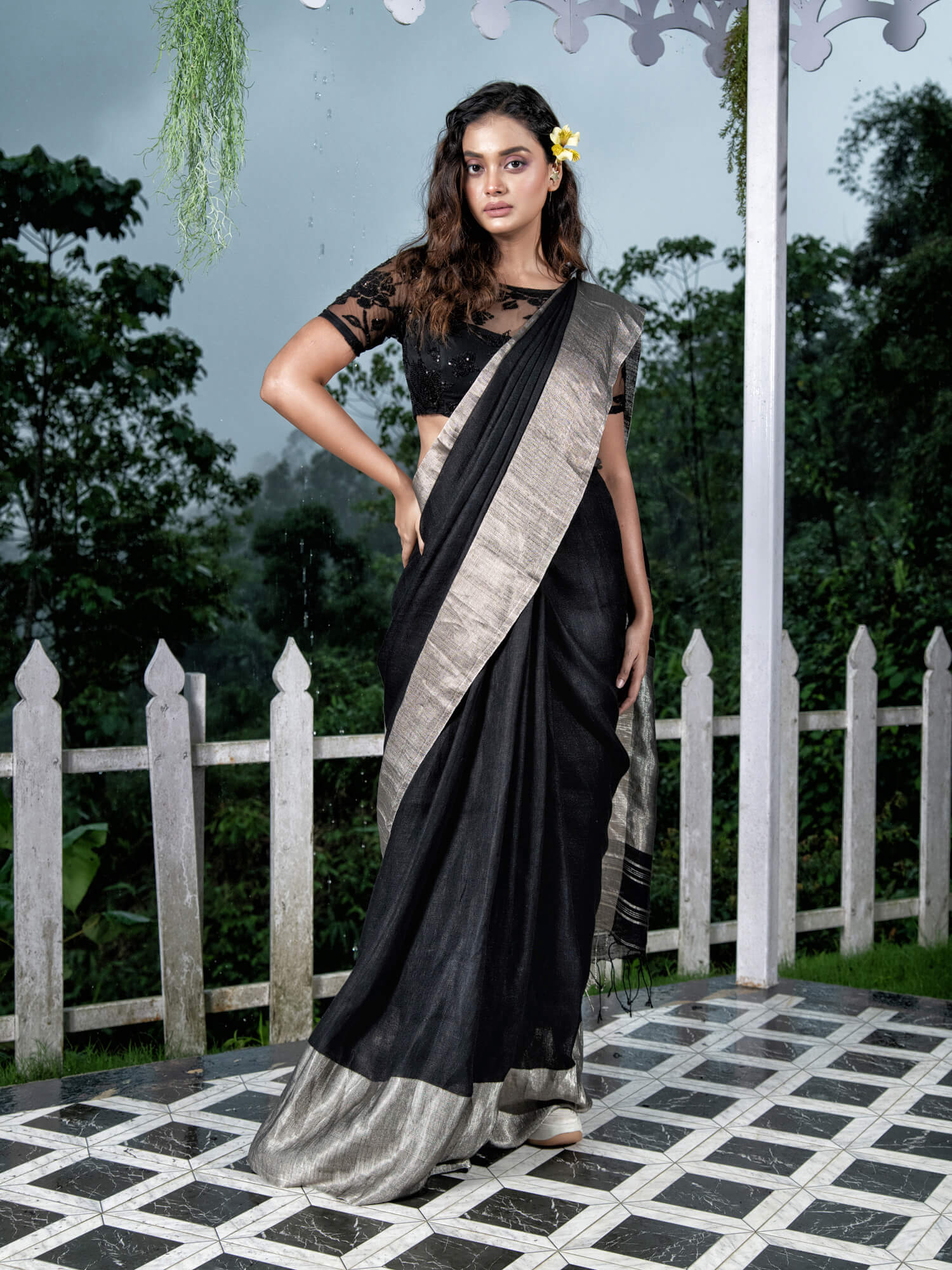 BlackTraditional Handloom Linen Saree
