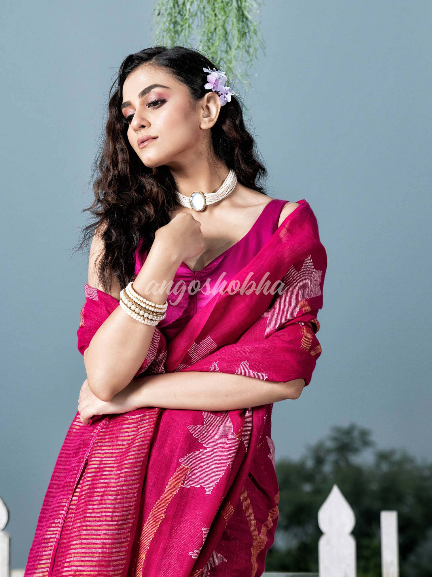 Rani Body Synchronised with Jamdani Design Golden & Silver Stripes Pallu Ribbon Border Handwoven Saree