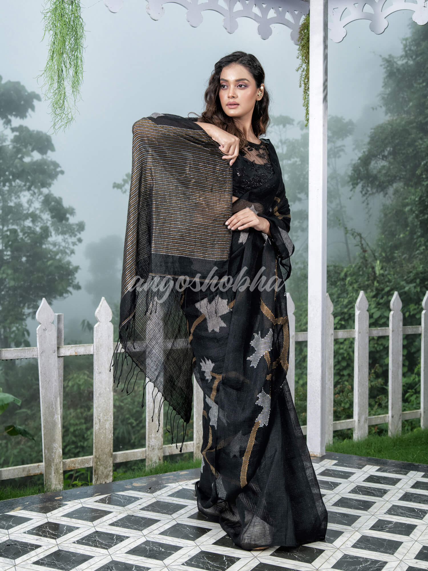 Black  Body Synchronised with Jamdani Design Golden & Silver Stripes Pallu Ribbon Border Handwoven Linen Saree