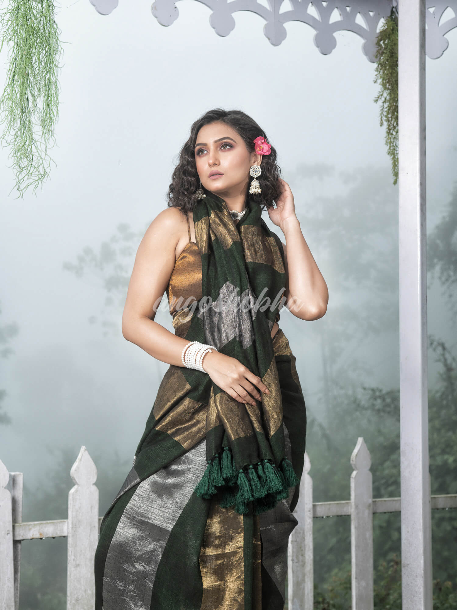 Bottle Green Linen Multicolor Tissue Body with Bottle Green Tassels Handwoven Saree