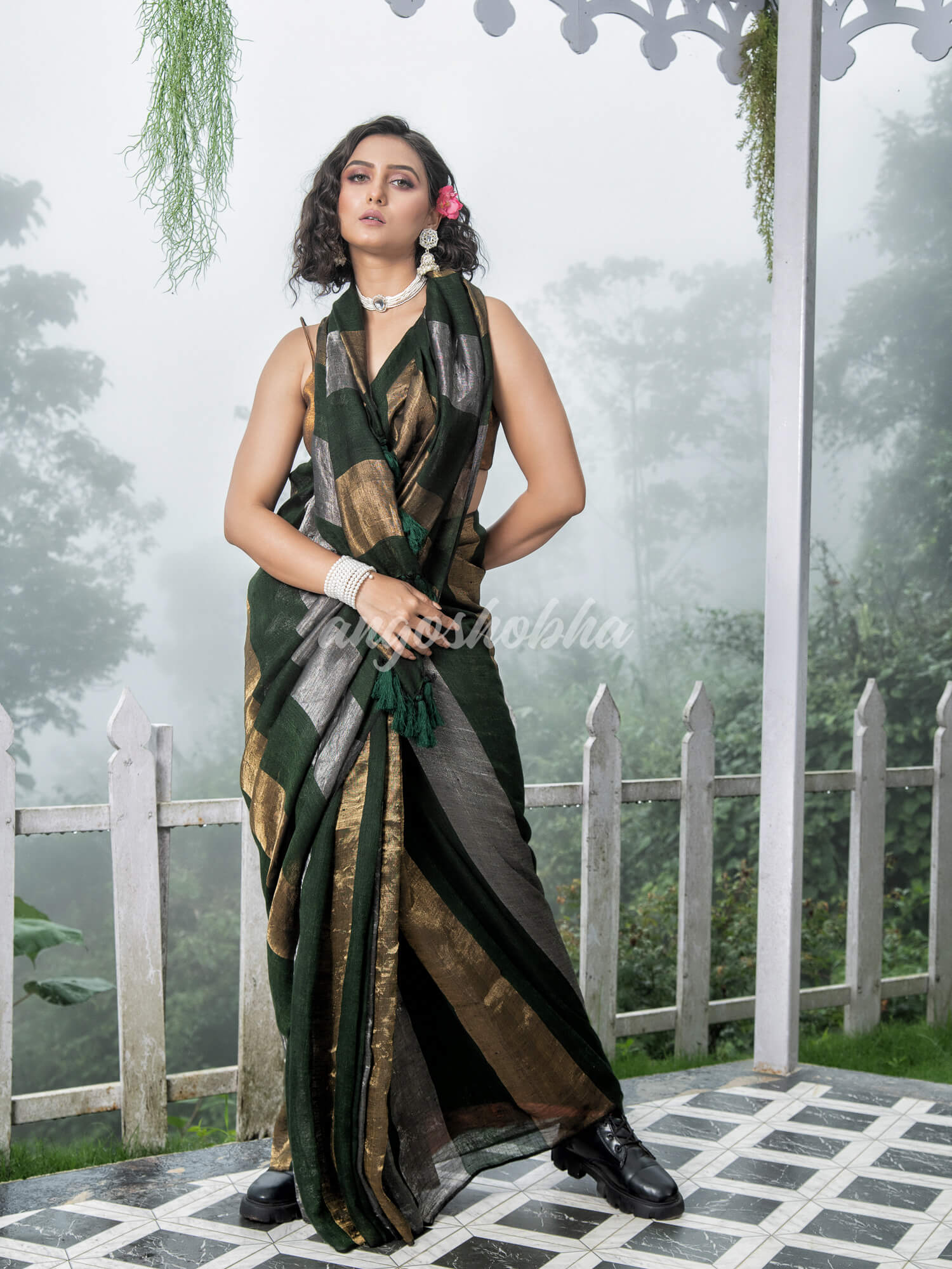 Bottle Green Linen Multicolor Tissue Body with Bottle Green Tassels Handwoven Saree