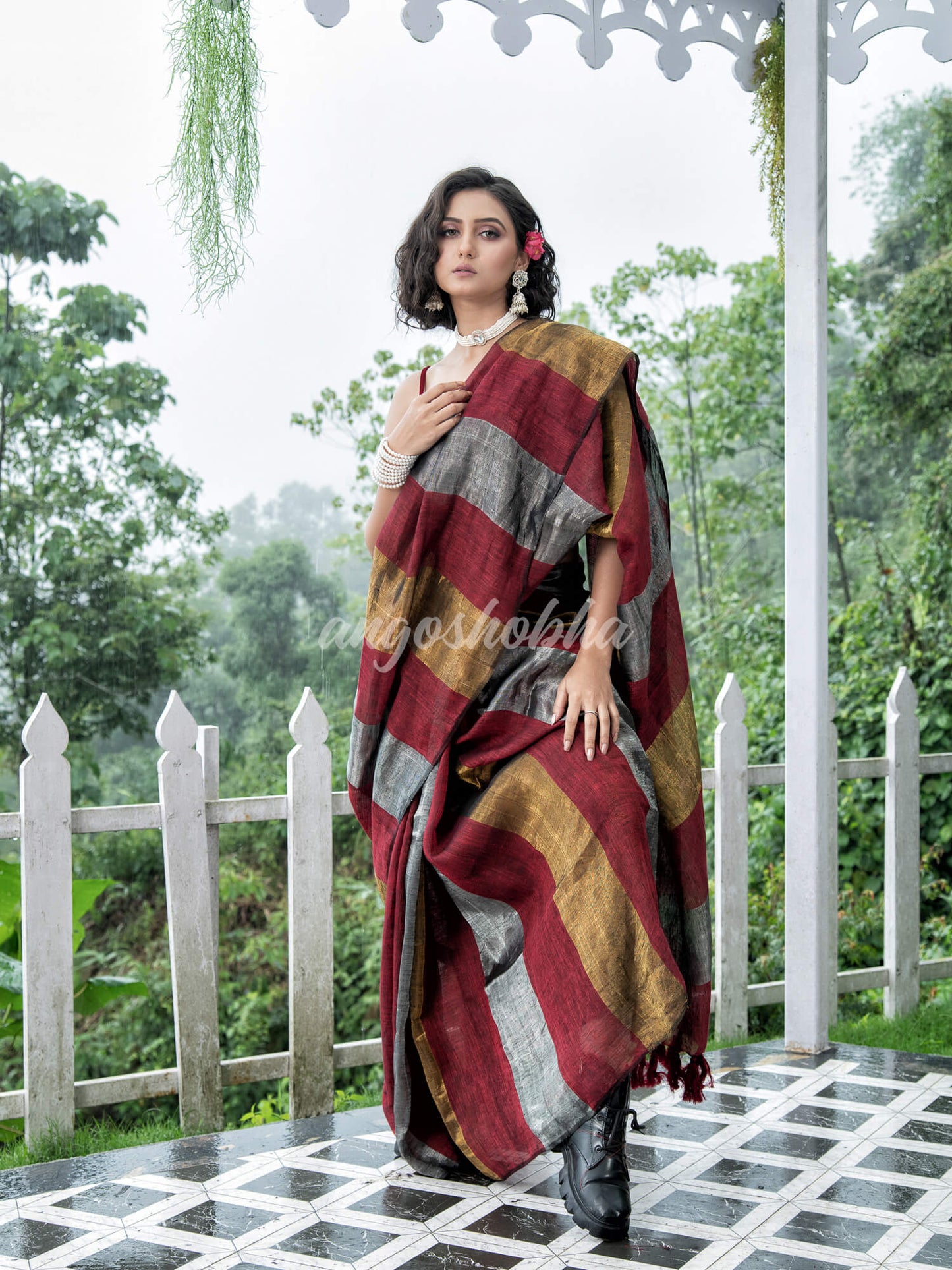 Maroon Linen Multicolor Tissue Body with Maroon Tassels Handwoven Saree