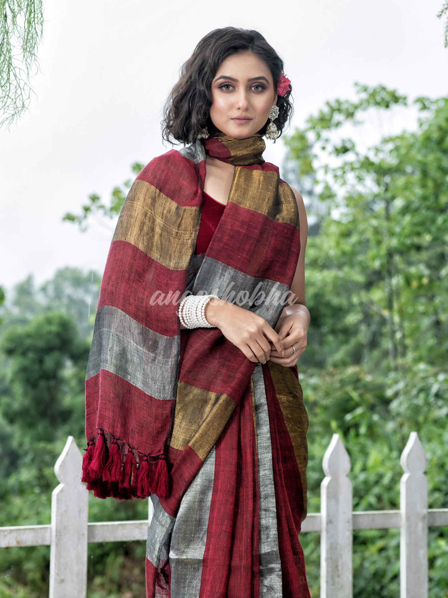 Maroon Linen Multicolor Tissue Body with Maroon Tassels Handwoven Saree