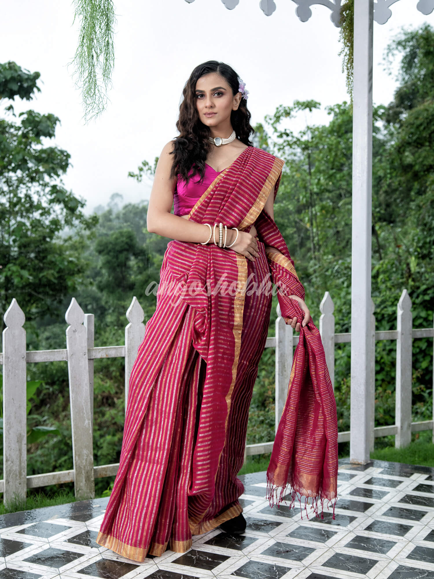 Rani Linen Silver & Golden Stripes Body with Golden Border Bengal Handwoven Saree