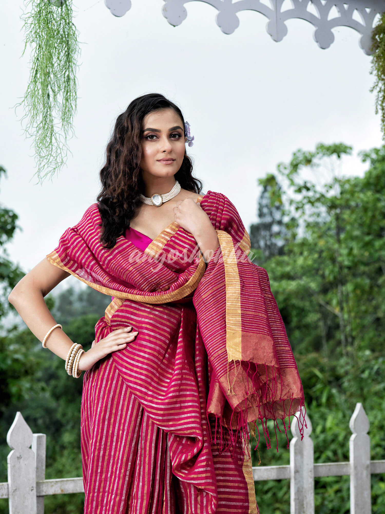 Rani Linen Silver & Golden Stripes Body with Golden Border Bengal Handwoven Saree