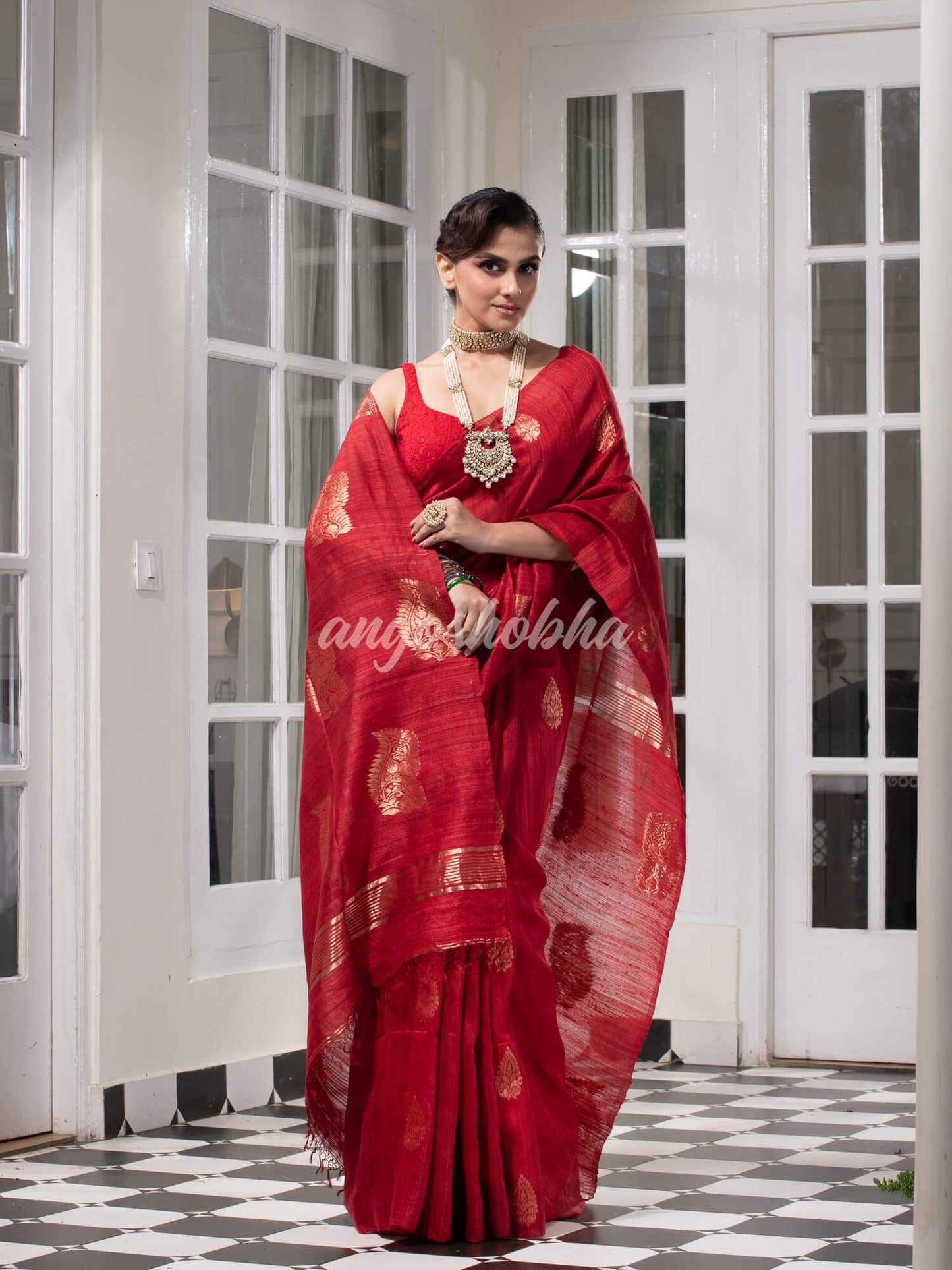 Maroon Matka Body with Golden Motifs & Kolka Pallu Handwoven Saree