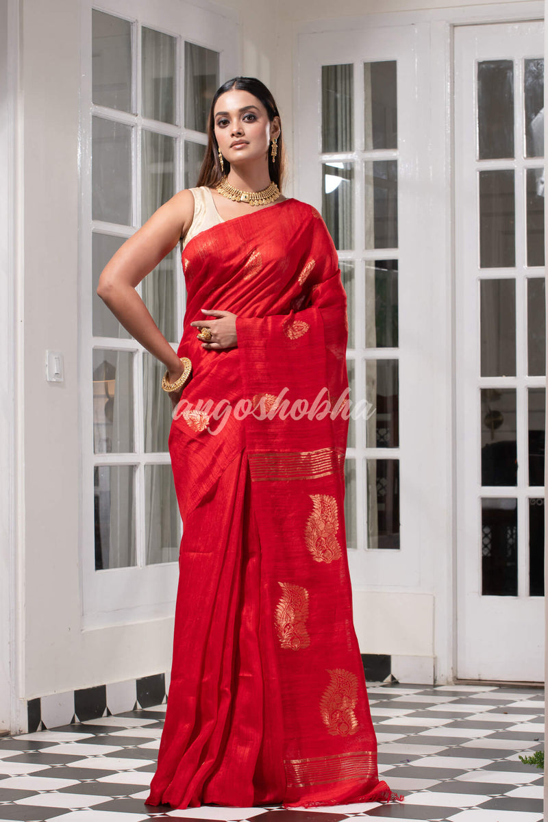 Red Matka Body with Golden Motifs & Kolka Pallu Handwoven Saree