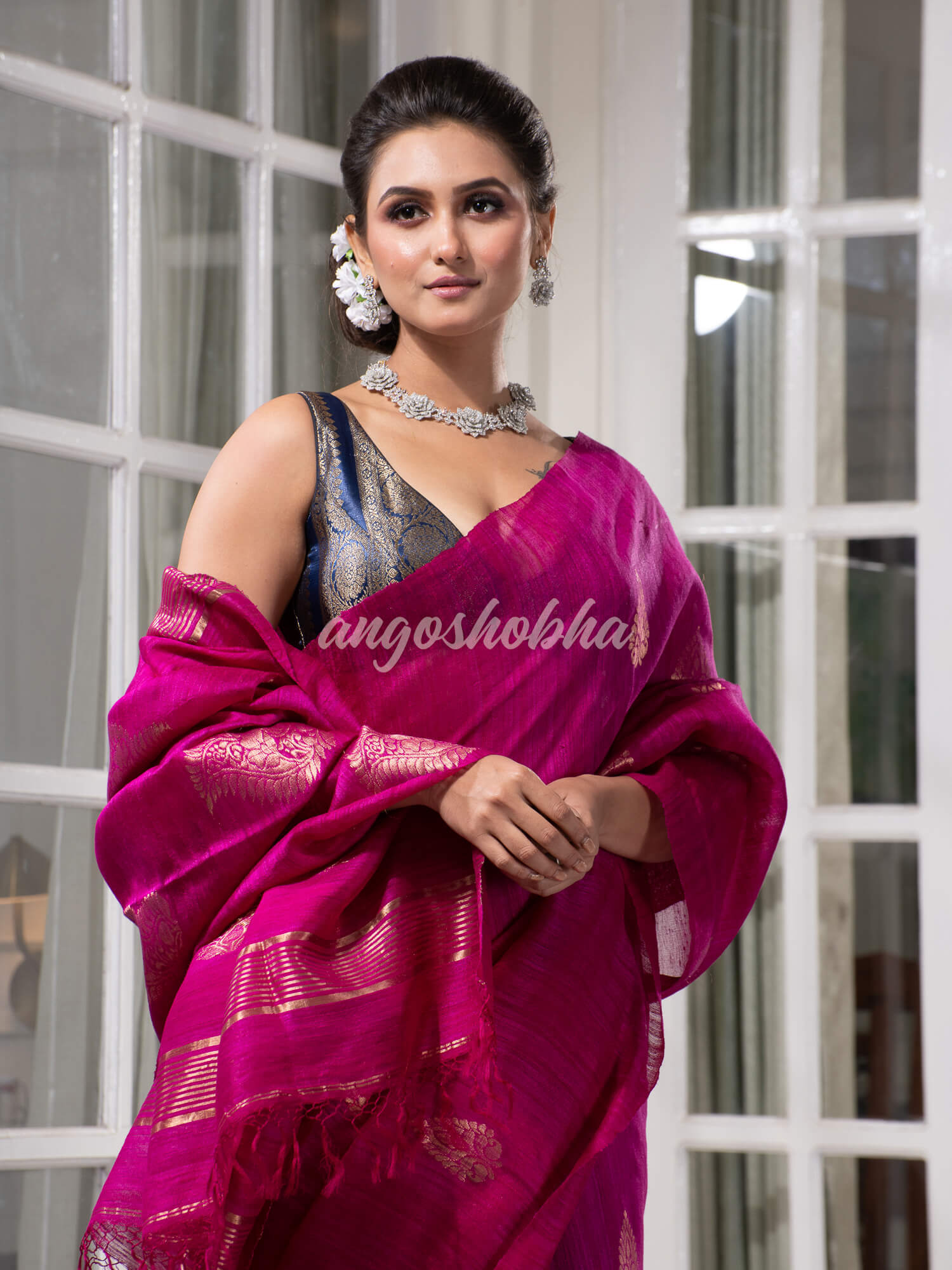Magenta  Matka Body with Golden Motifs & Kolka Pallu Handwoven Saree