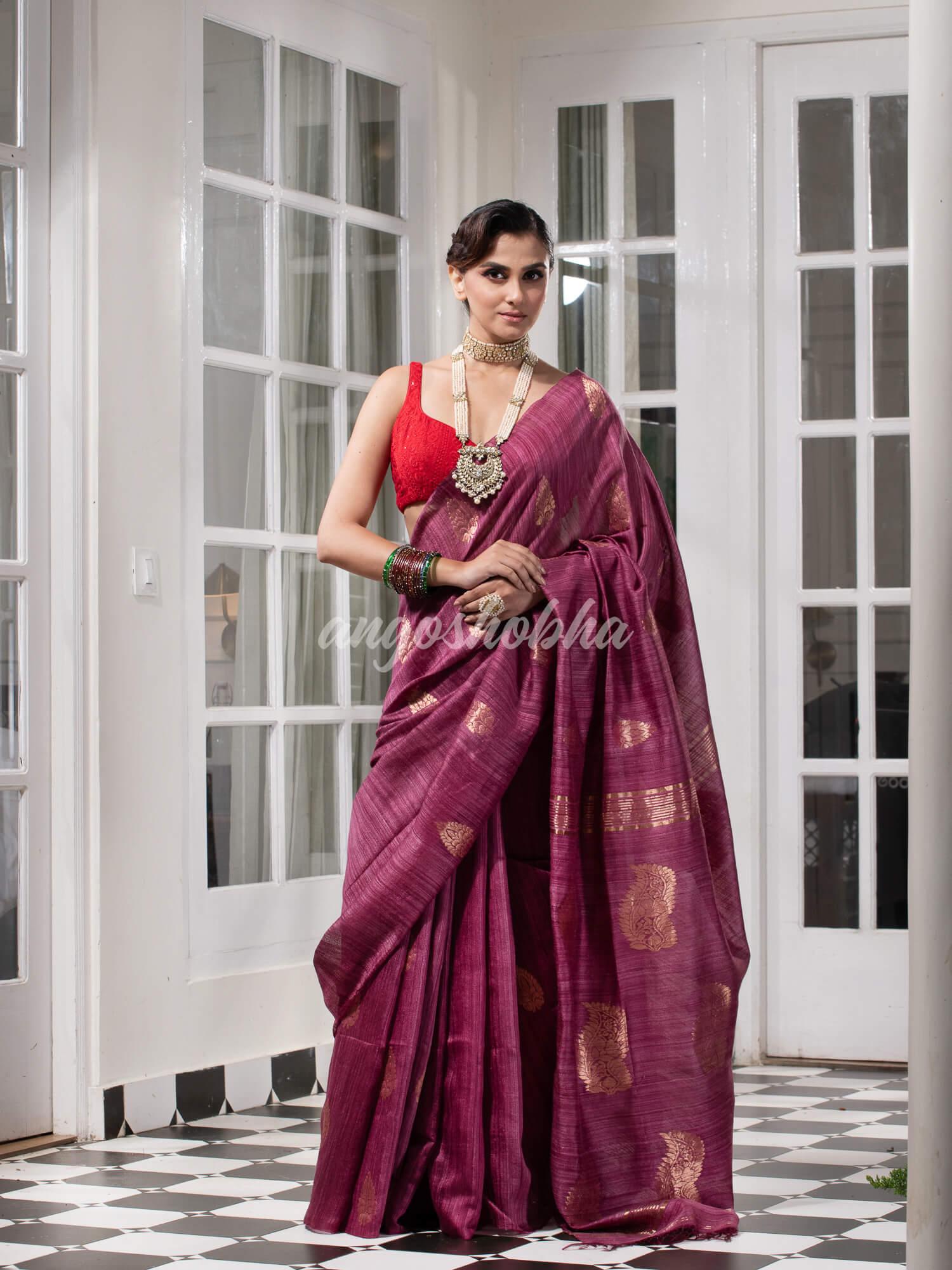 Wine  Matka Body with Golden Motifs & Kolka Pallu Handwoven Saree