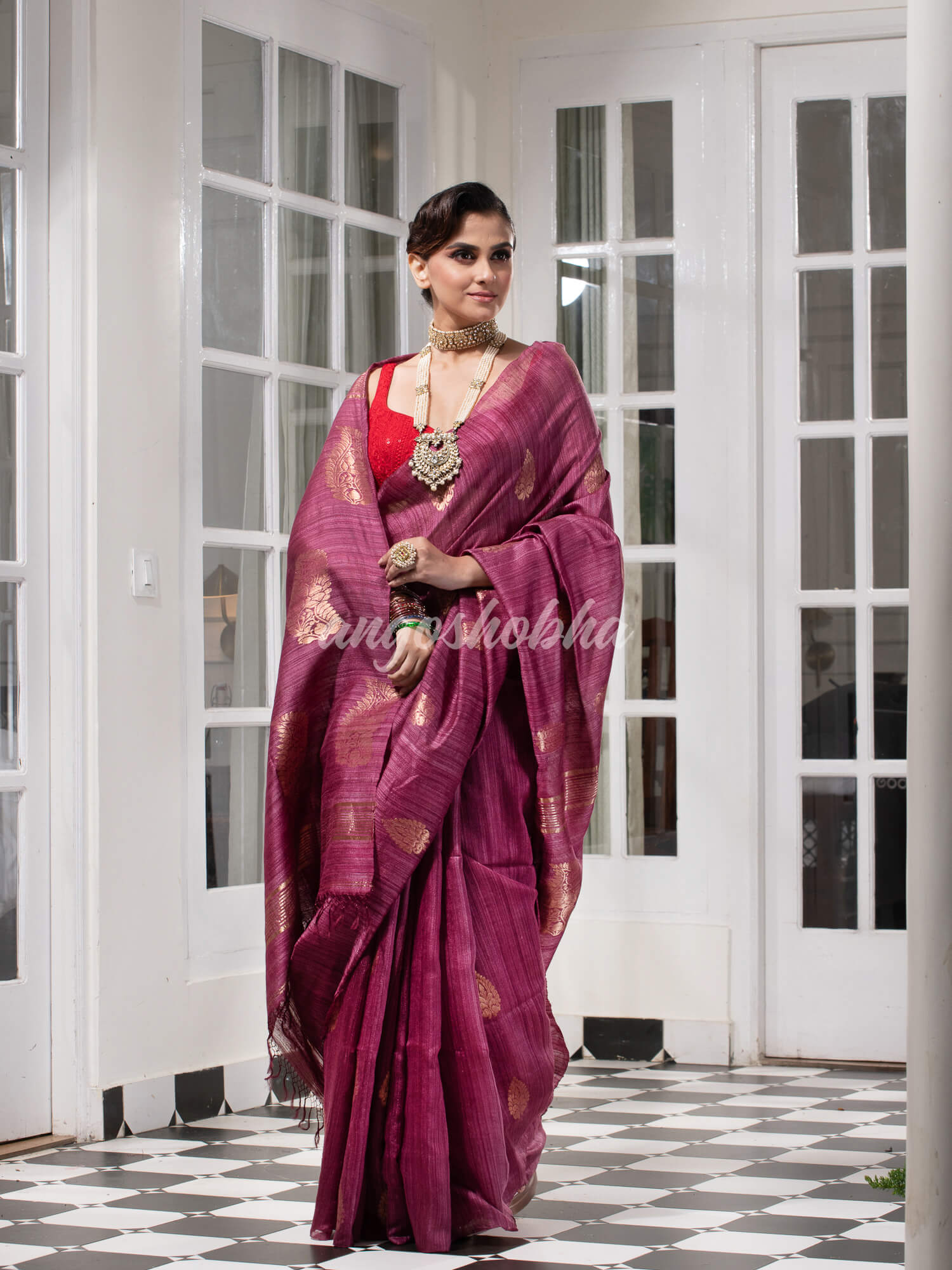 Wine  Matka Body with Golden Motifs & Kolka Pallu Handwoven Saree