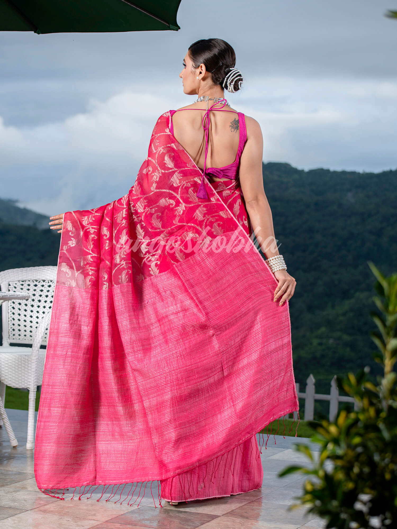 Pink Silk Matka Body Creeper Design all over Silver Zari Check Pallu Handwoven Saree