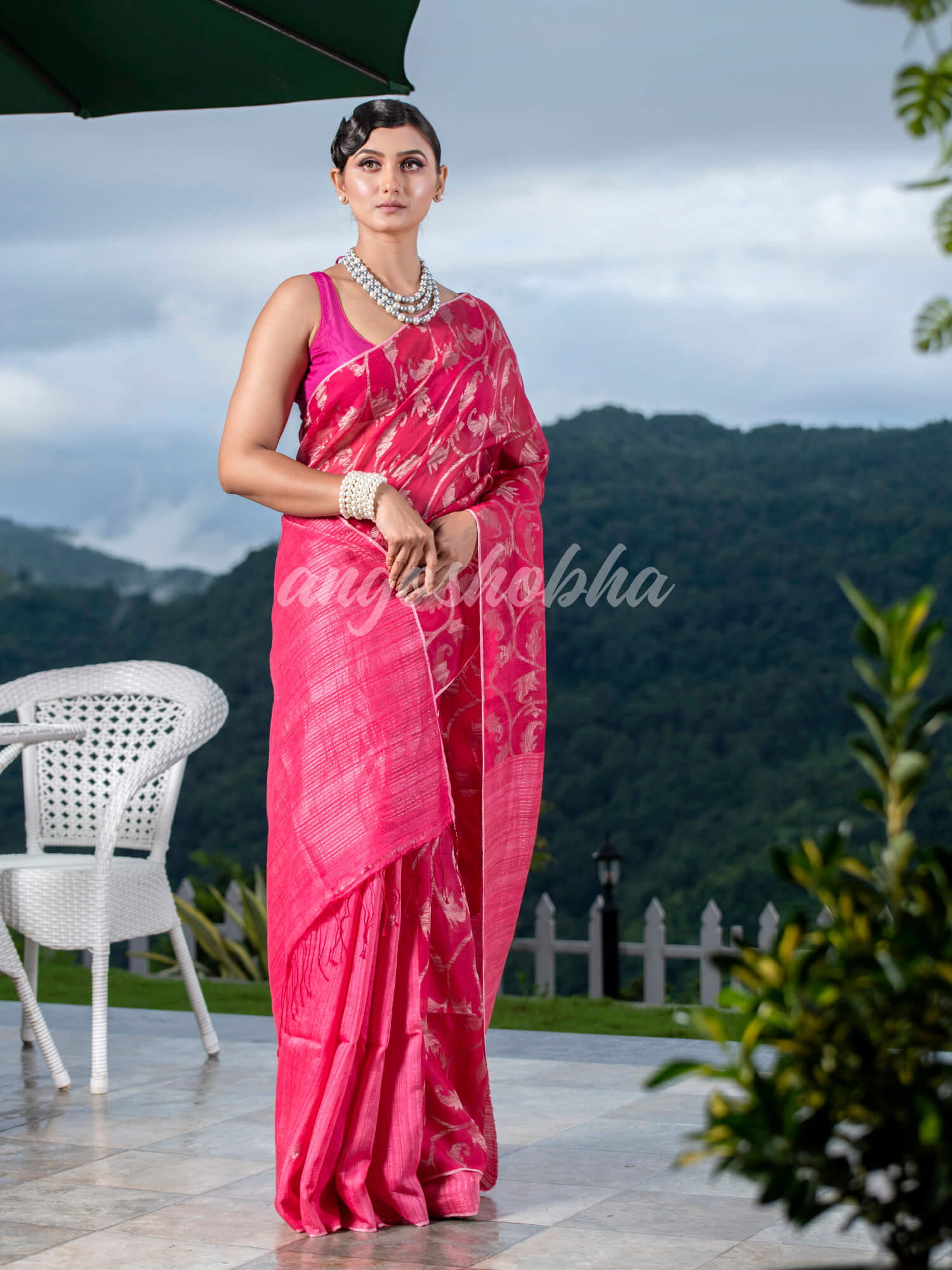 Pink Silk Matka Body Creeper Design all over Silver Zari Check Pallu Handwoven Saree