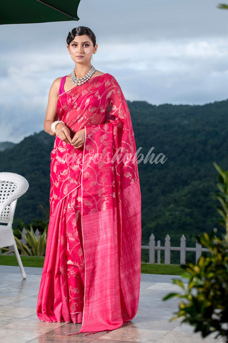 Pink Silk Matka Body Creeper Design all over Silver Zari Check Pallu Handwoven Saree