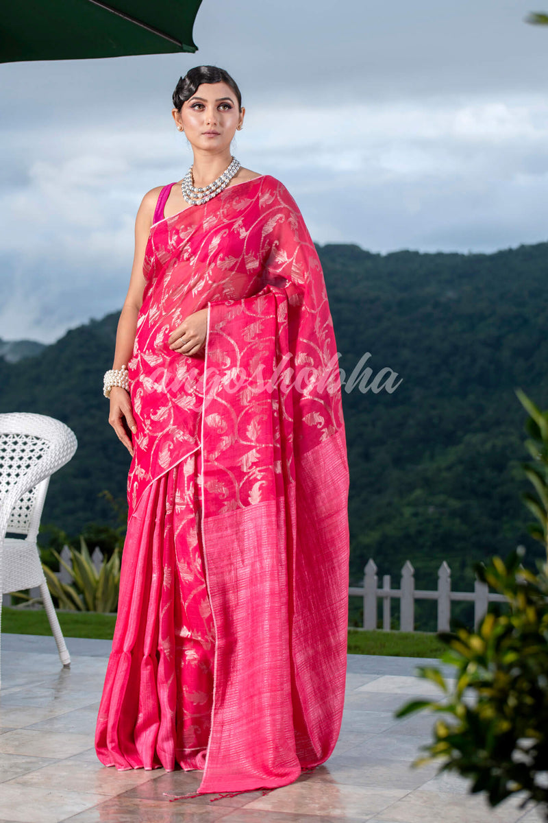 Pink Silk Matka Body Creeper Design all over Silver Zari Check Pallu Handwoven Saree