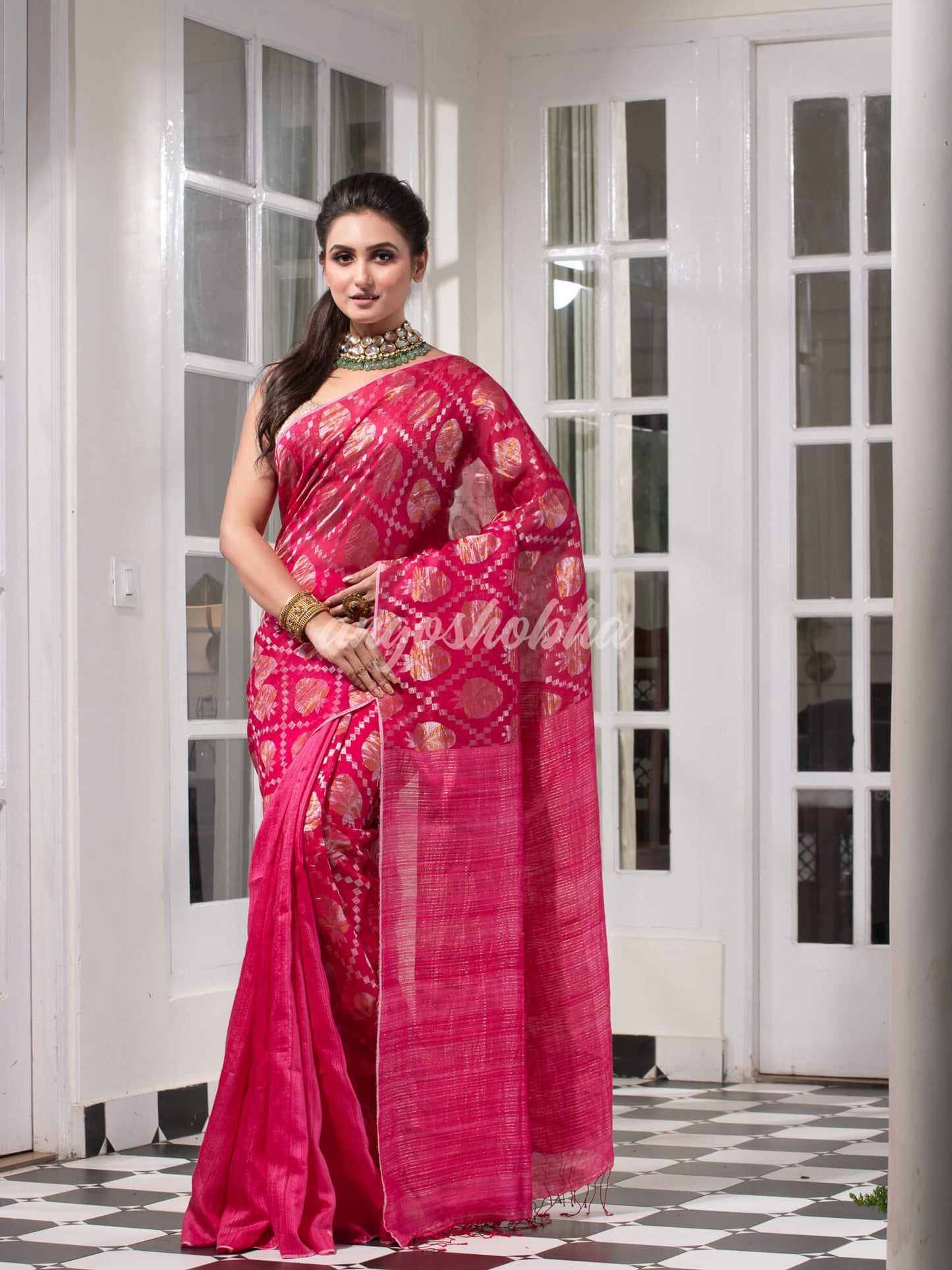 Pink Silk Matka Body with Leaves Intricate Design including Silver & Golden Stripes on Check Pallu Handwoven Saree