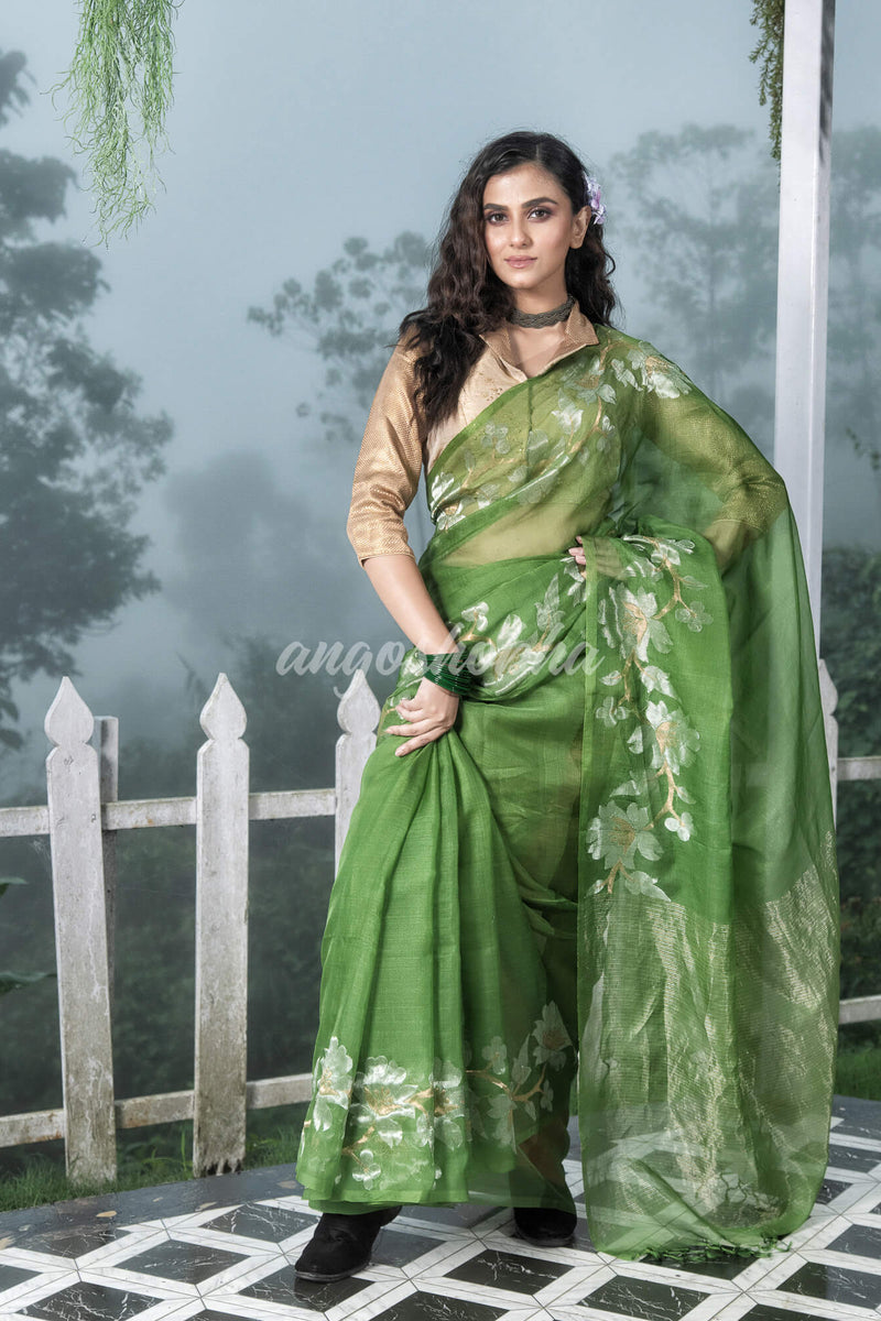 Green Silk White Flowers Motive Handwoven Muslin Saree
