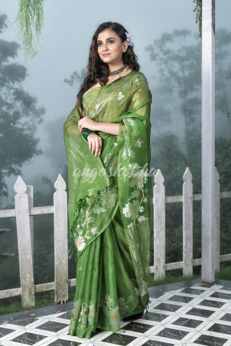 Green Silk White Flowers Motive Handwoven Muslin Saree