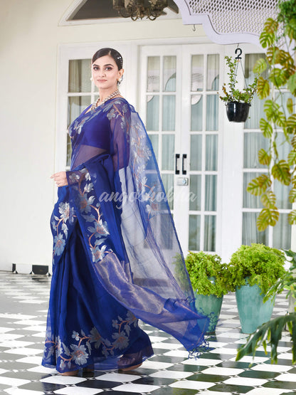 Blue Silk White Flowers Motive Handwoven Muslin Saree